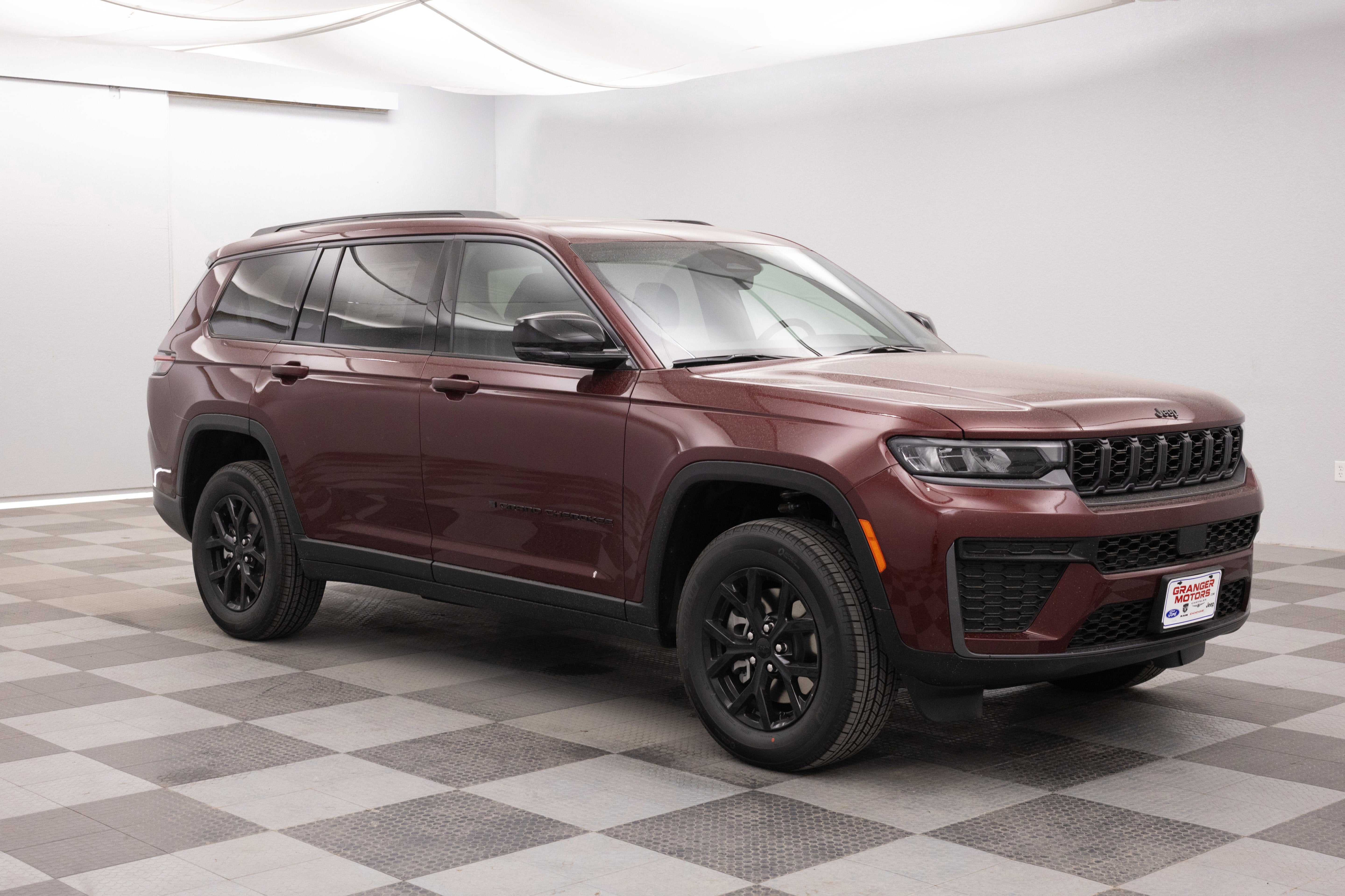 2026 Jeep Grand Cherokee GRAND CHEROKEE L LAREDO ALTITUDE 4X4