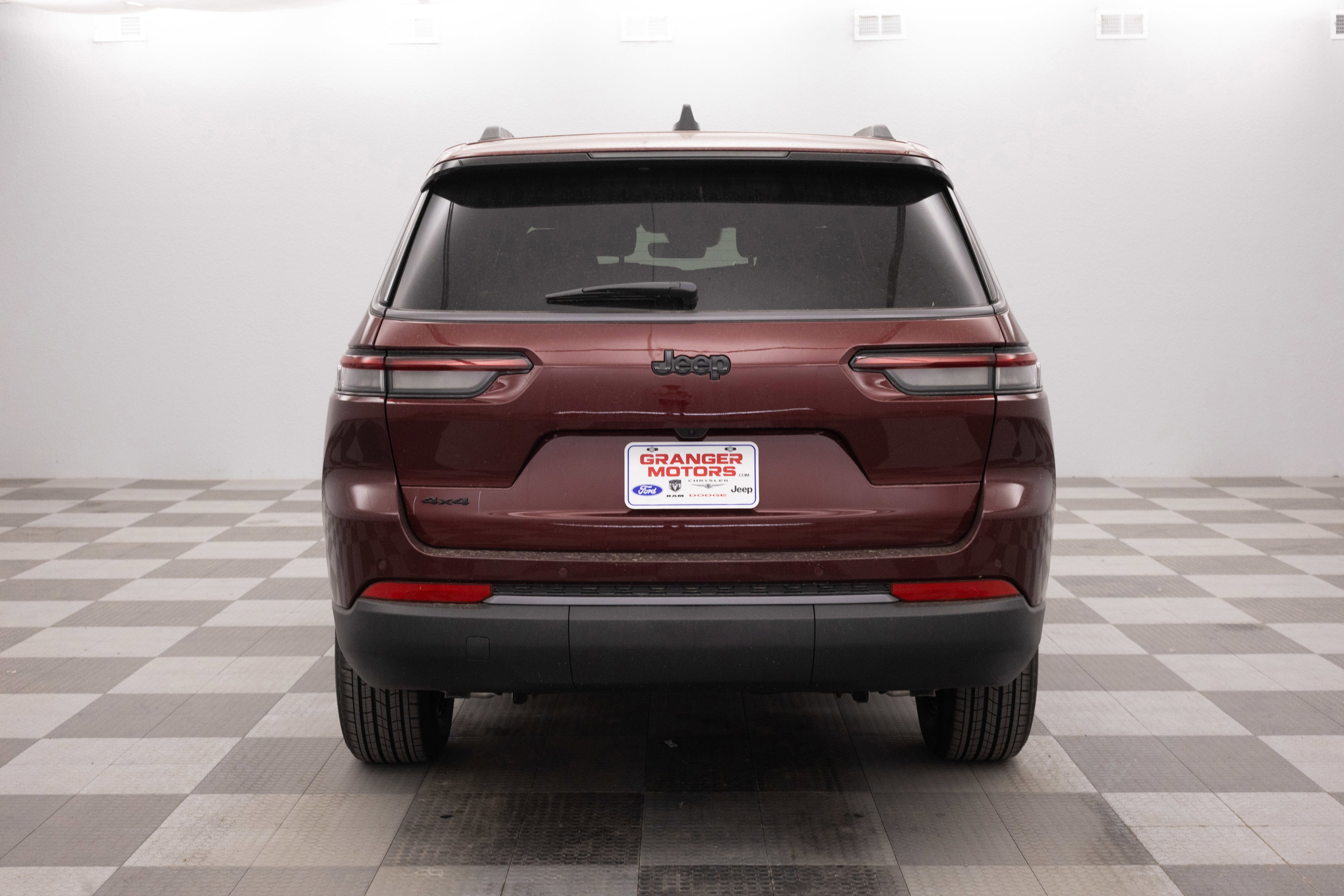 2026 Jeep Grand Cherokee GRAND CHEROKEE L LAREDO ALTITUDE 4X4