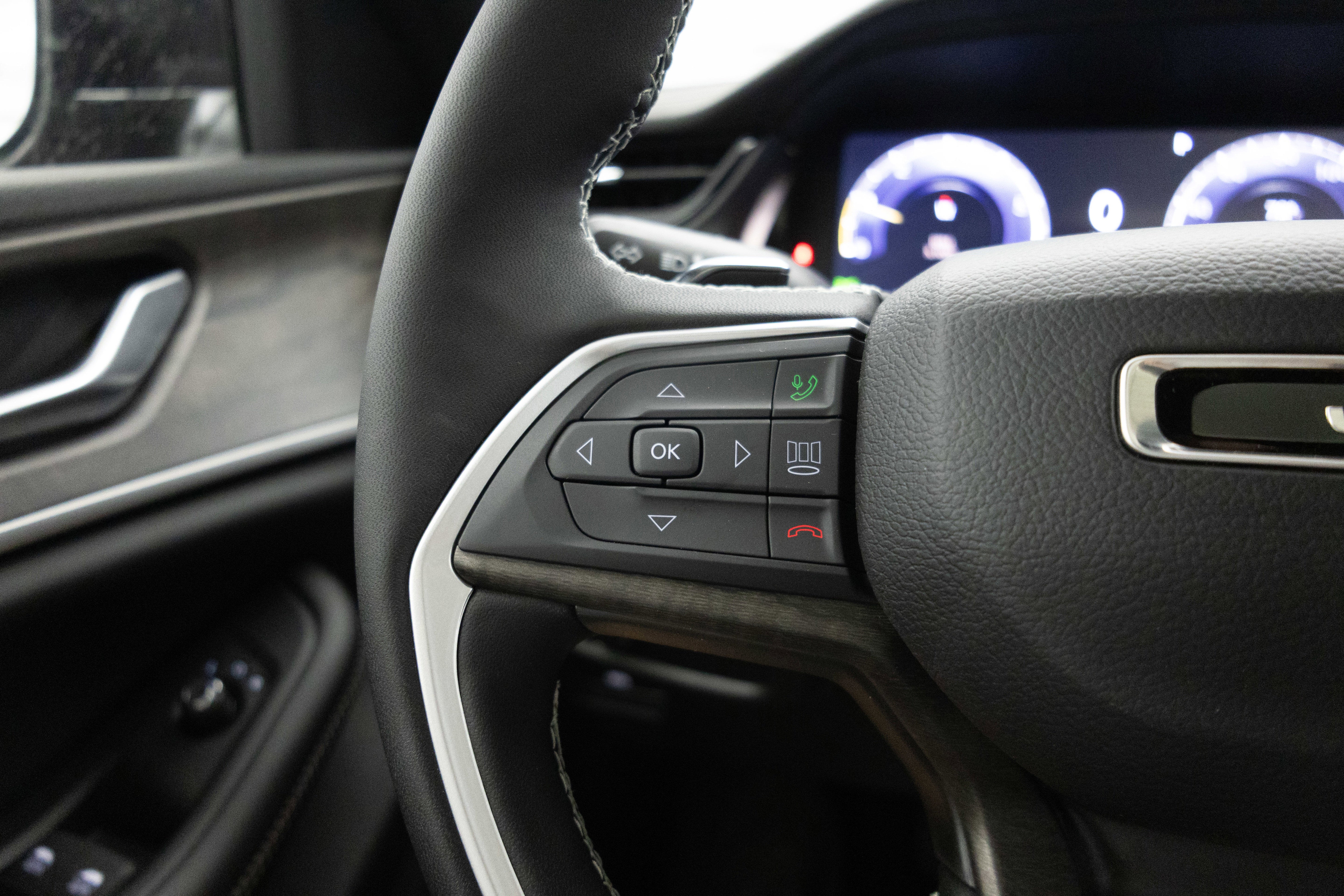 2026 Jeep Grand Cherokee GRAND CHEROKEE L LAREDO ALTITUDE 4X4