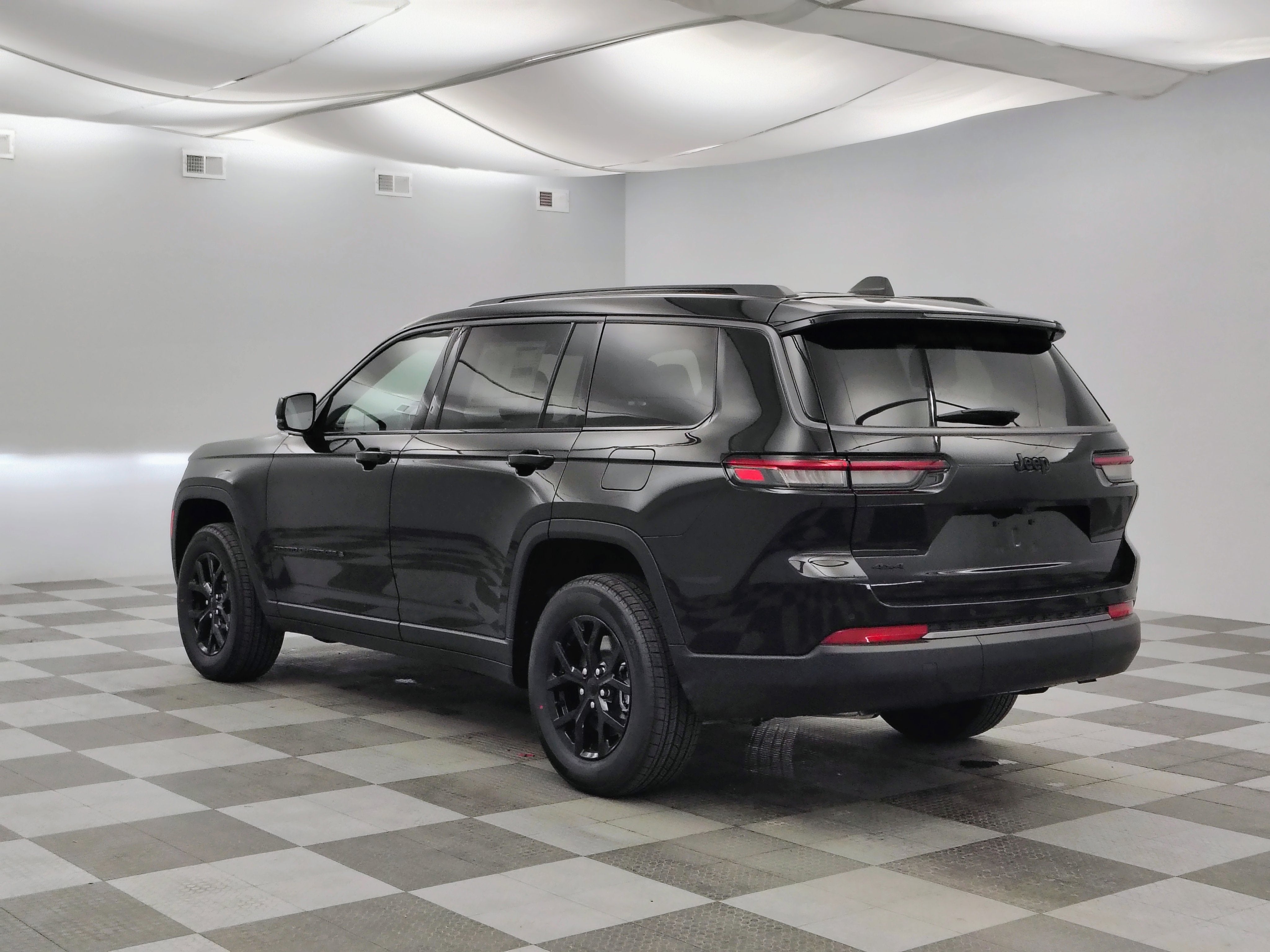 2026 Jeep Grand Cherokee GRAND CHEROKEE L LAREDO ALTITUDE 4X4
