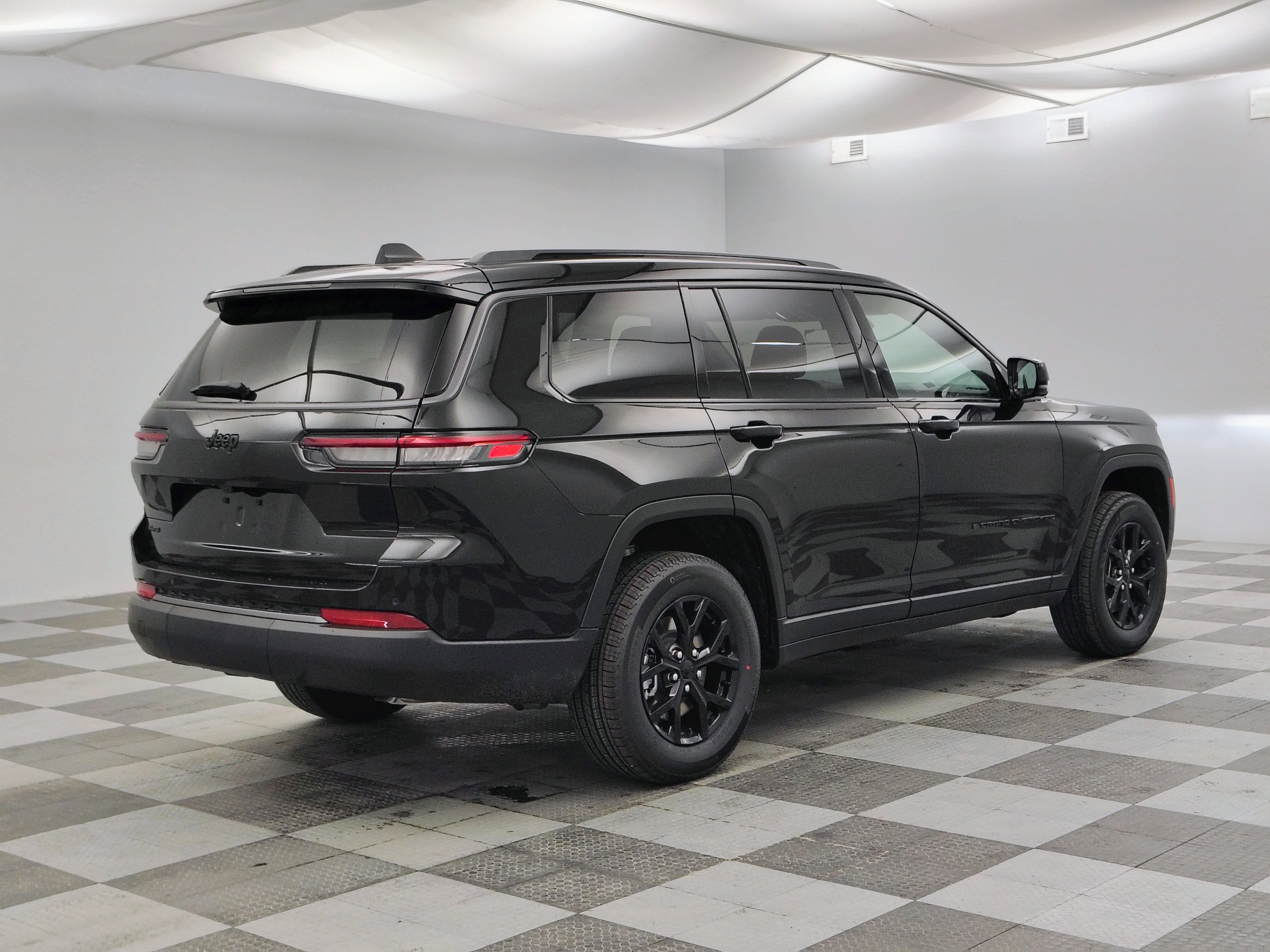 2026 Jeep Grand Cherokee GRAND CHEROKEE L LAREDO ALTITUDE 4X4