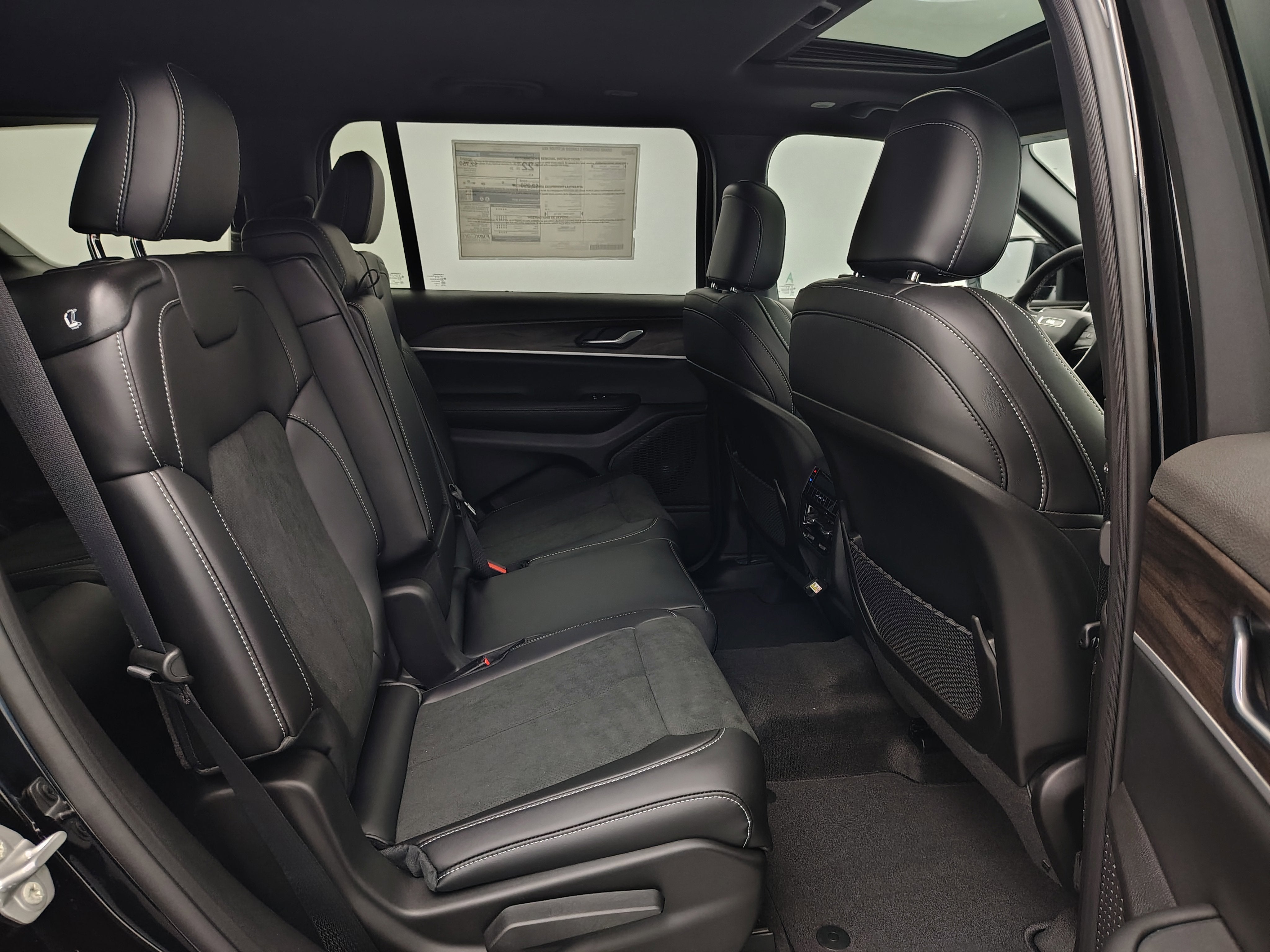 2026 Jeep Grand Cherokee GRAND CHEROKEE L LAREDO ALTITUDE 4X4