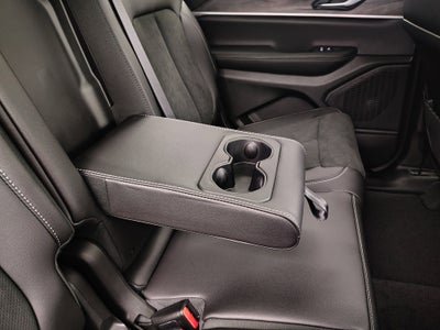 2026 Jeep Grand Cherokee GRAND CHEROKEE L LAREDO ALTITUDE 4X4