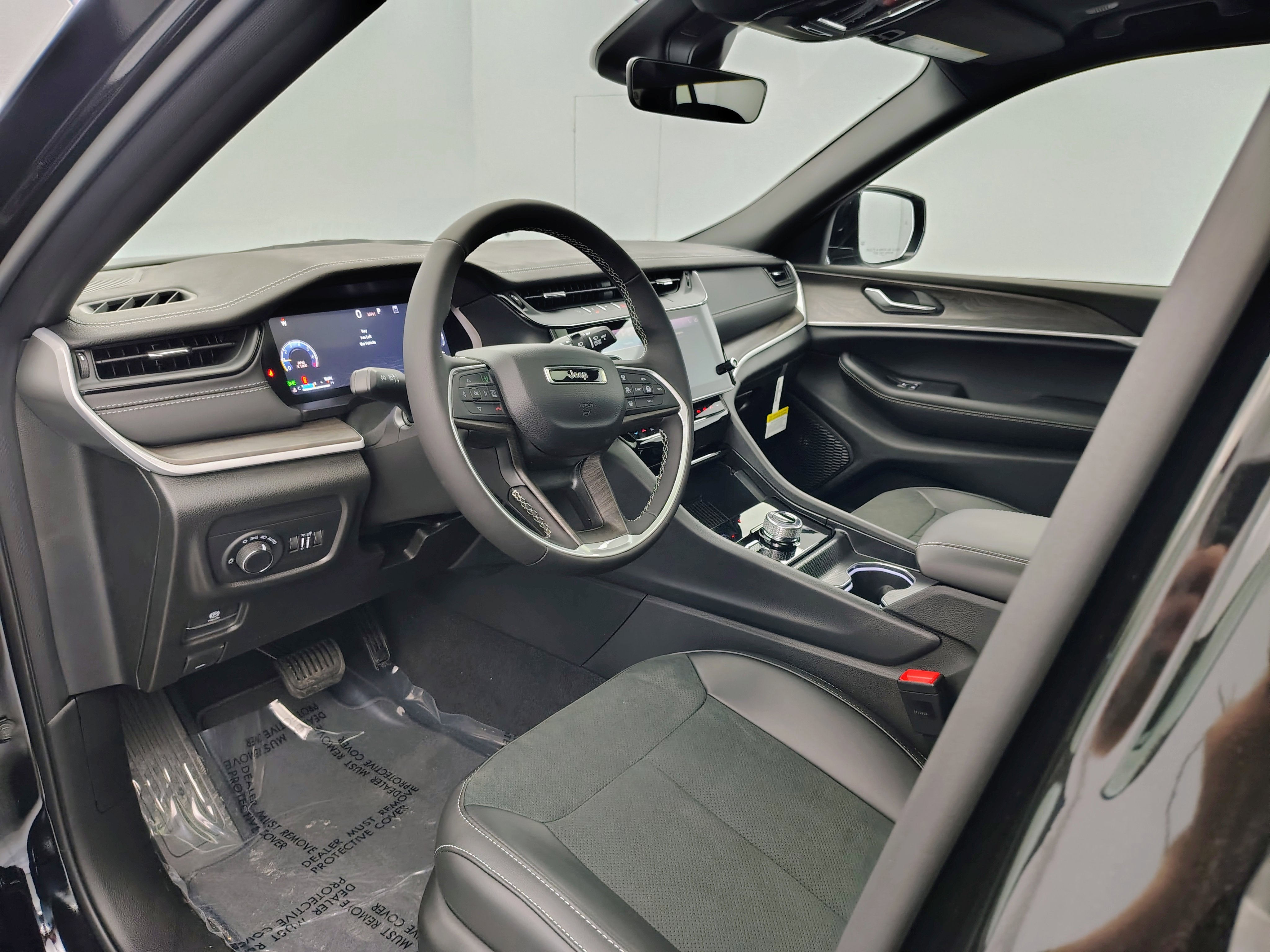 2026 Jeep Grand Cherokee GRAND CHEROKEE L LAREDO ALTITUDE 4X4