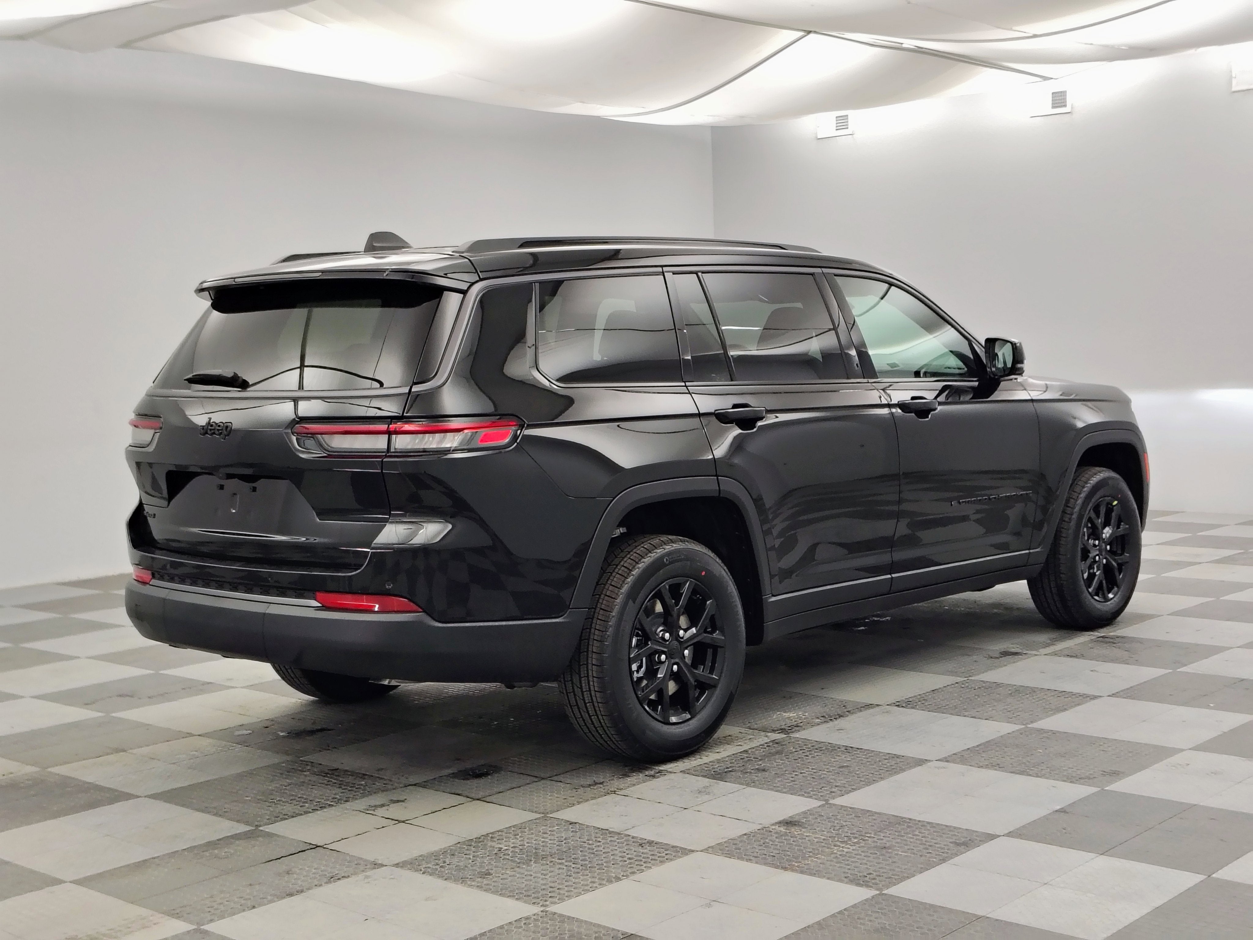 2026 Jeep Grand Cherokee GRAND CHEROKEE L LAREDO ALTITUDE 4X4