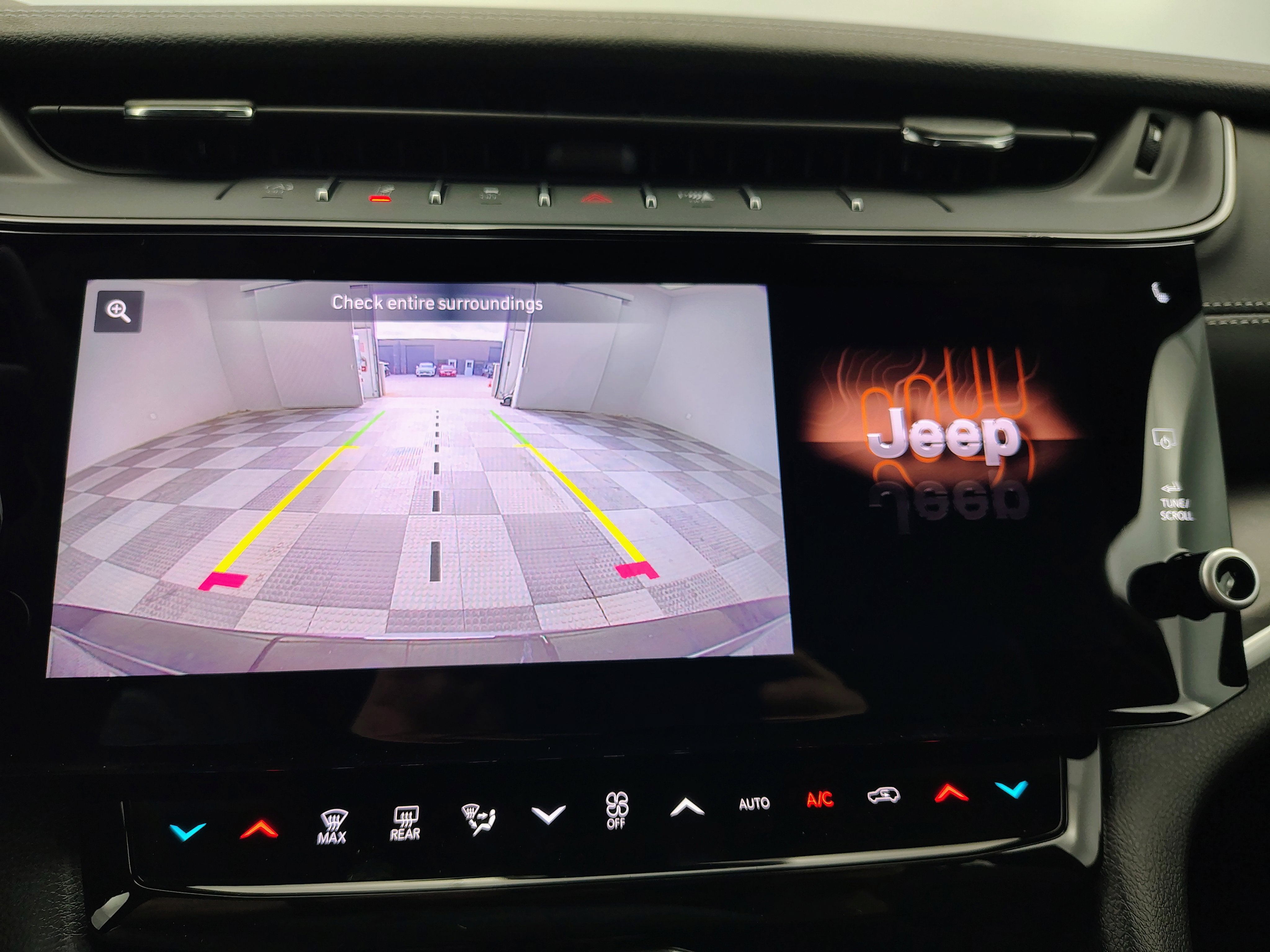 2026 Jeep Grand Cherokee GRAND CHEROKEE L LAREDO ALTITUDE 4X4