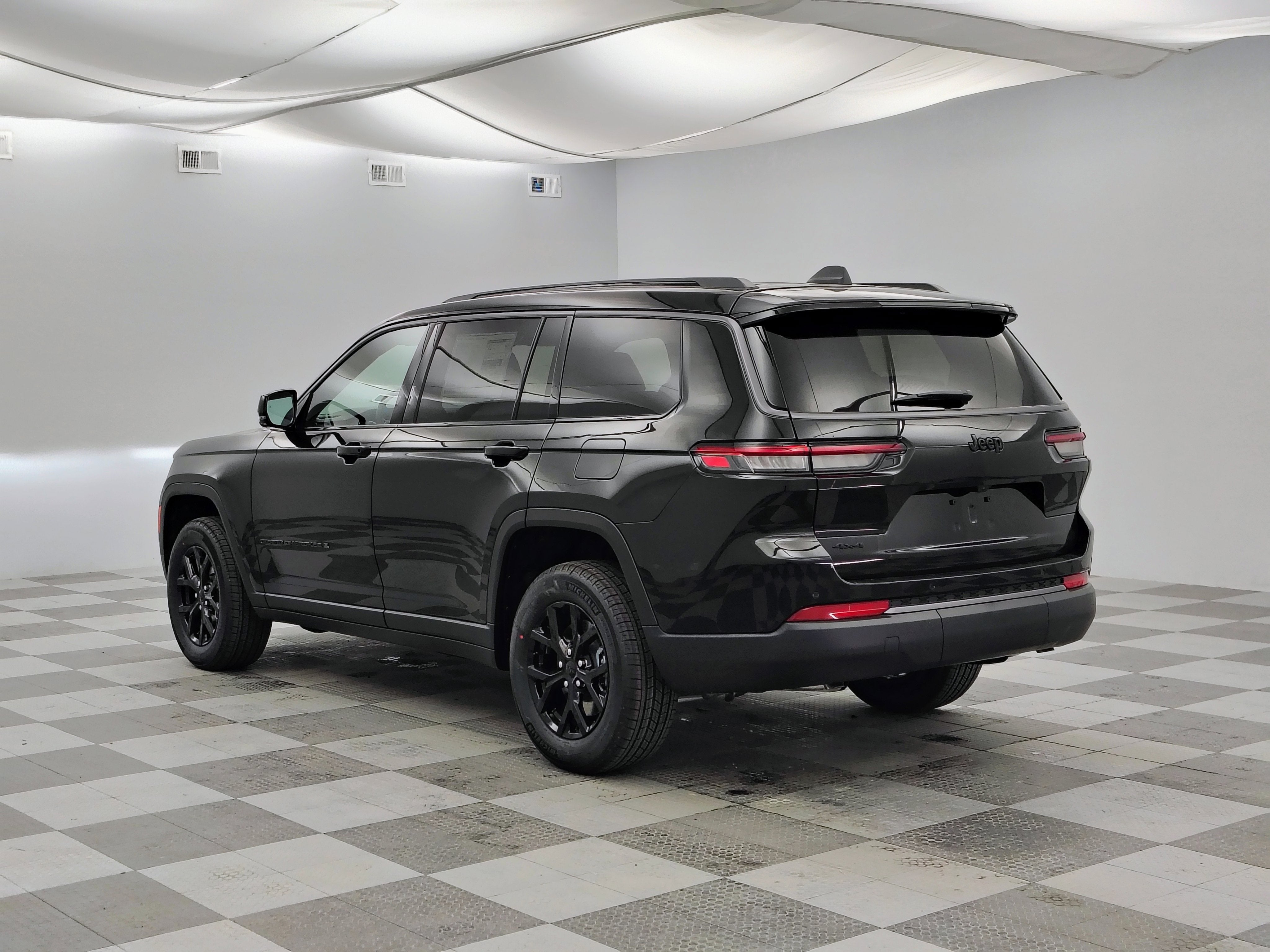 2026 Jeep Grand Cherokee GRAND CHEROKEE L LAREDO ALTITUDE 4X4