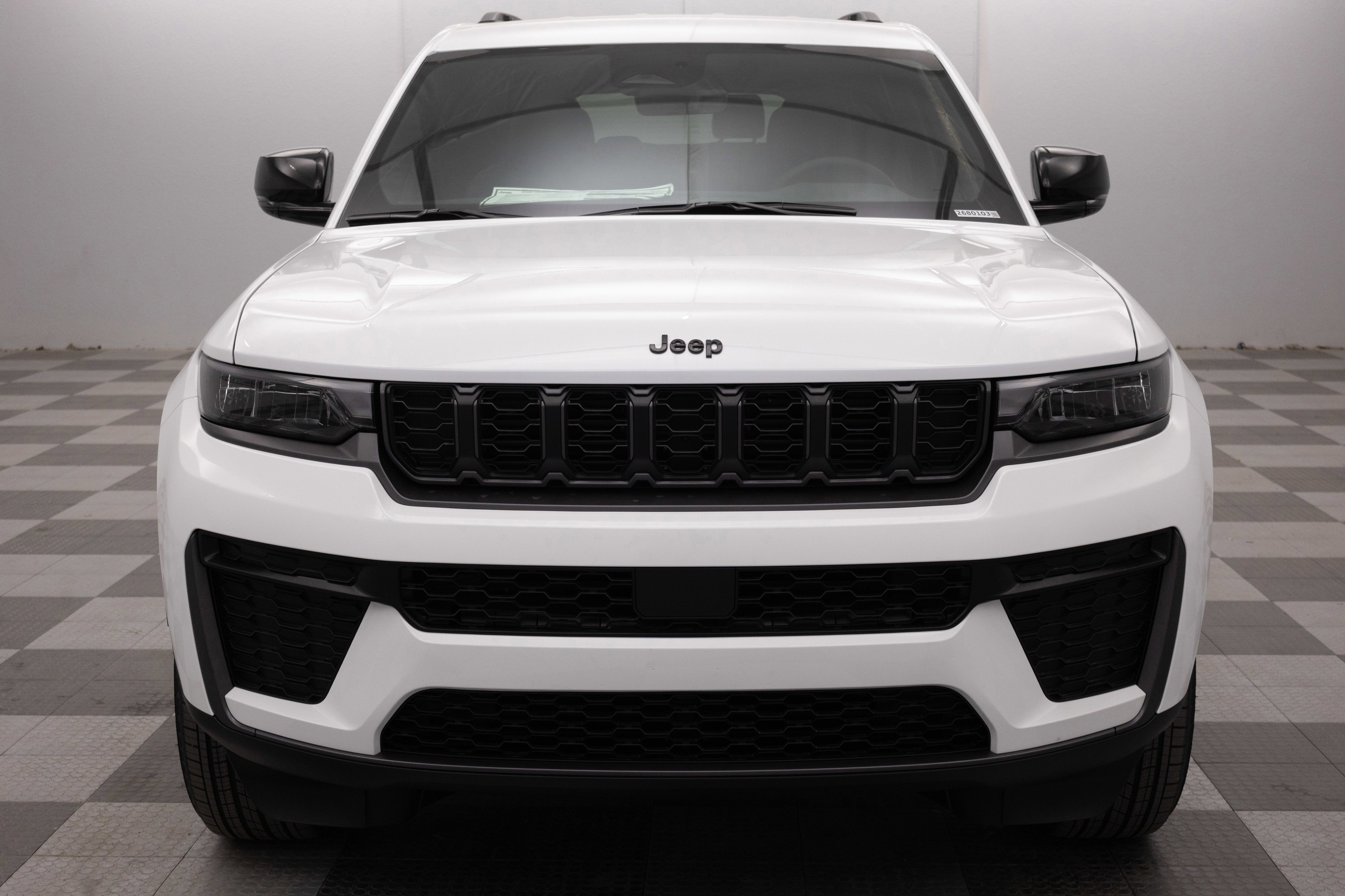 2026 Jeep Grand Cherokee GRAND CHEROKEE L LAREDO ALTITUDE 4X4