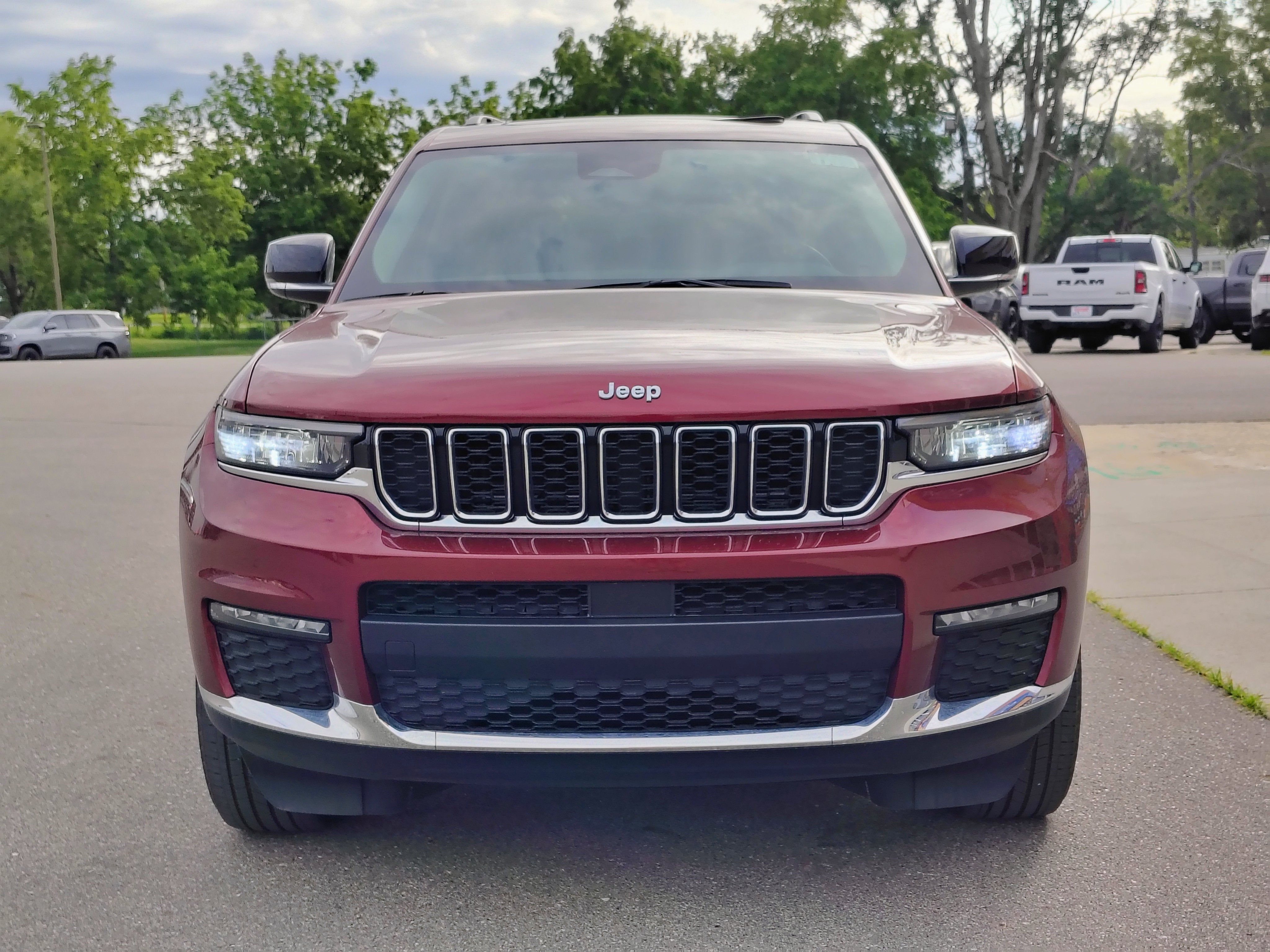 2023 Jeep Grand Cherokee L Limited 4x4