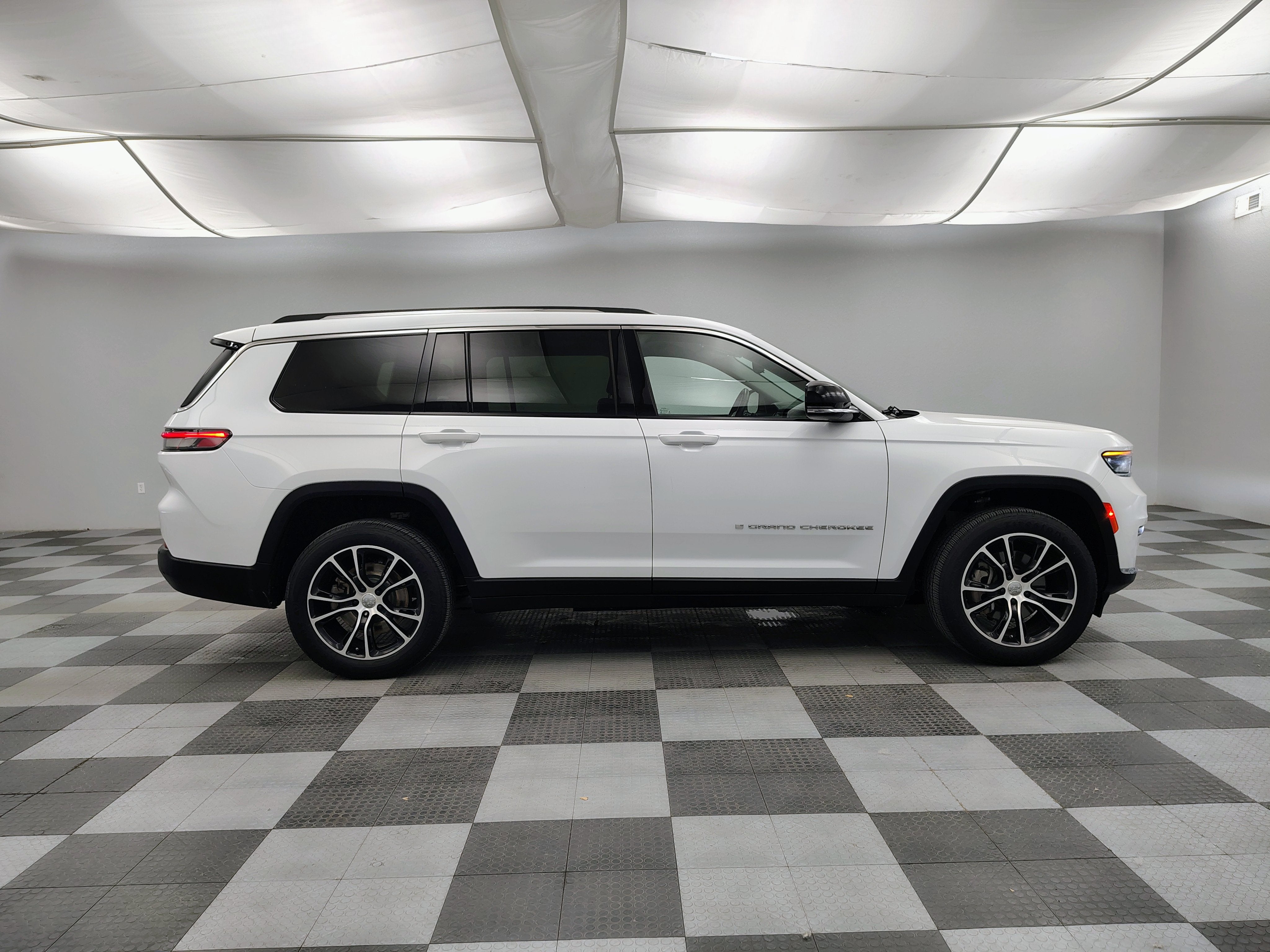 2022 Jeep Grand Cherokee L Limited 4x4