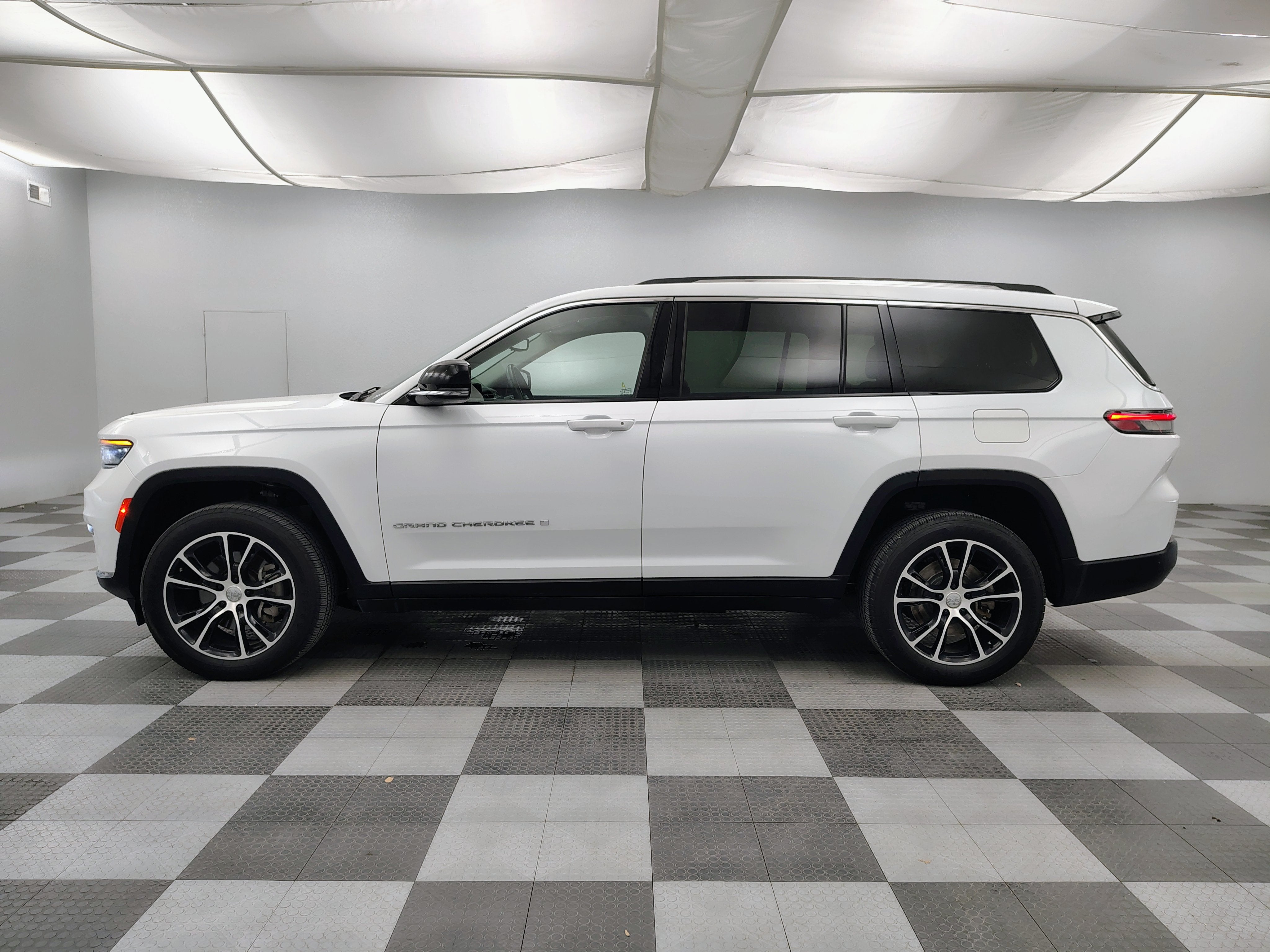 2022 Jeep Grand Cherokee L Limited 4x4