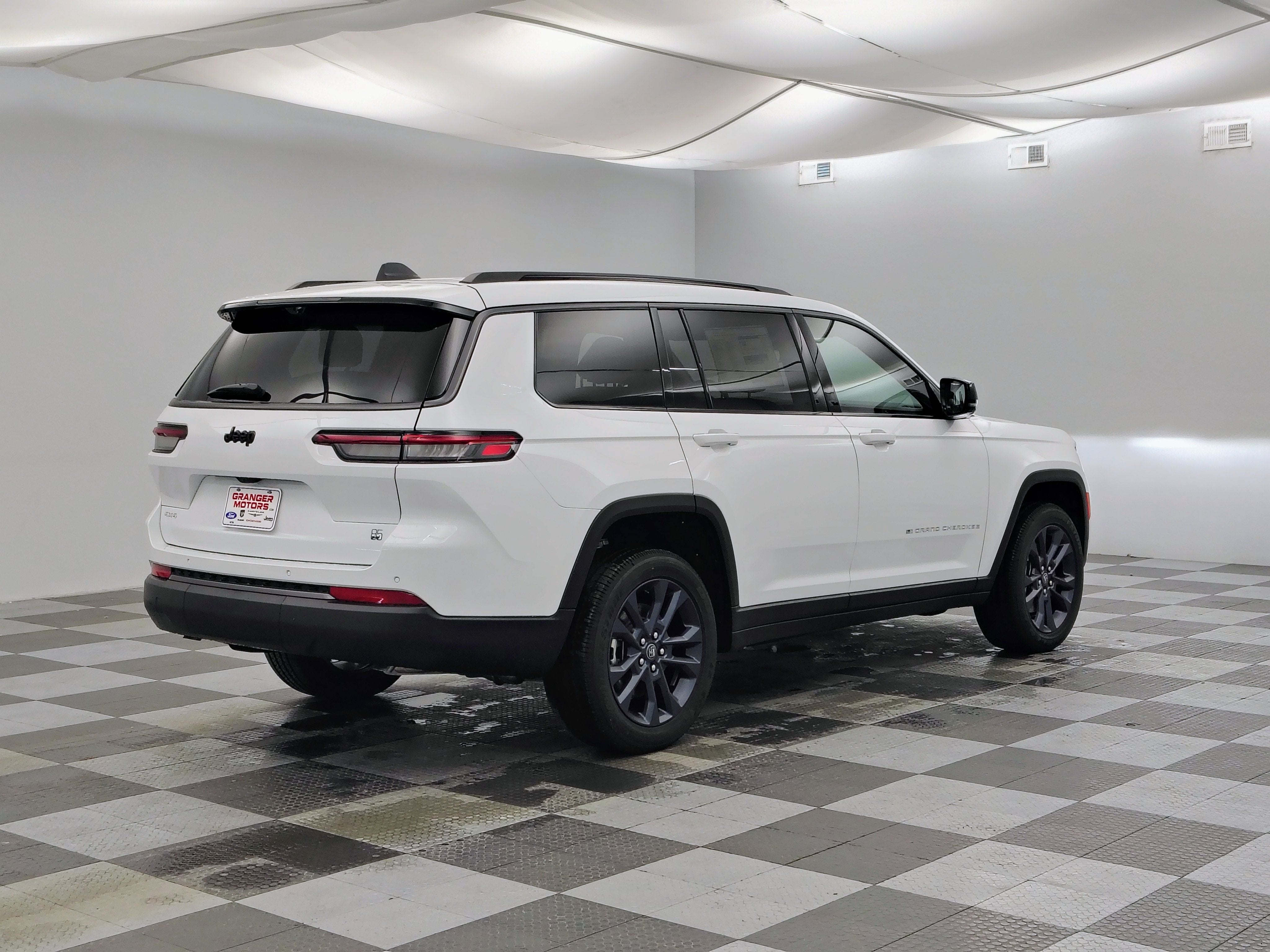 2026 Jeep Grand Cherokee L 85th Anniversary Edition