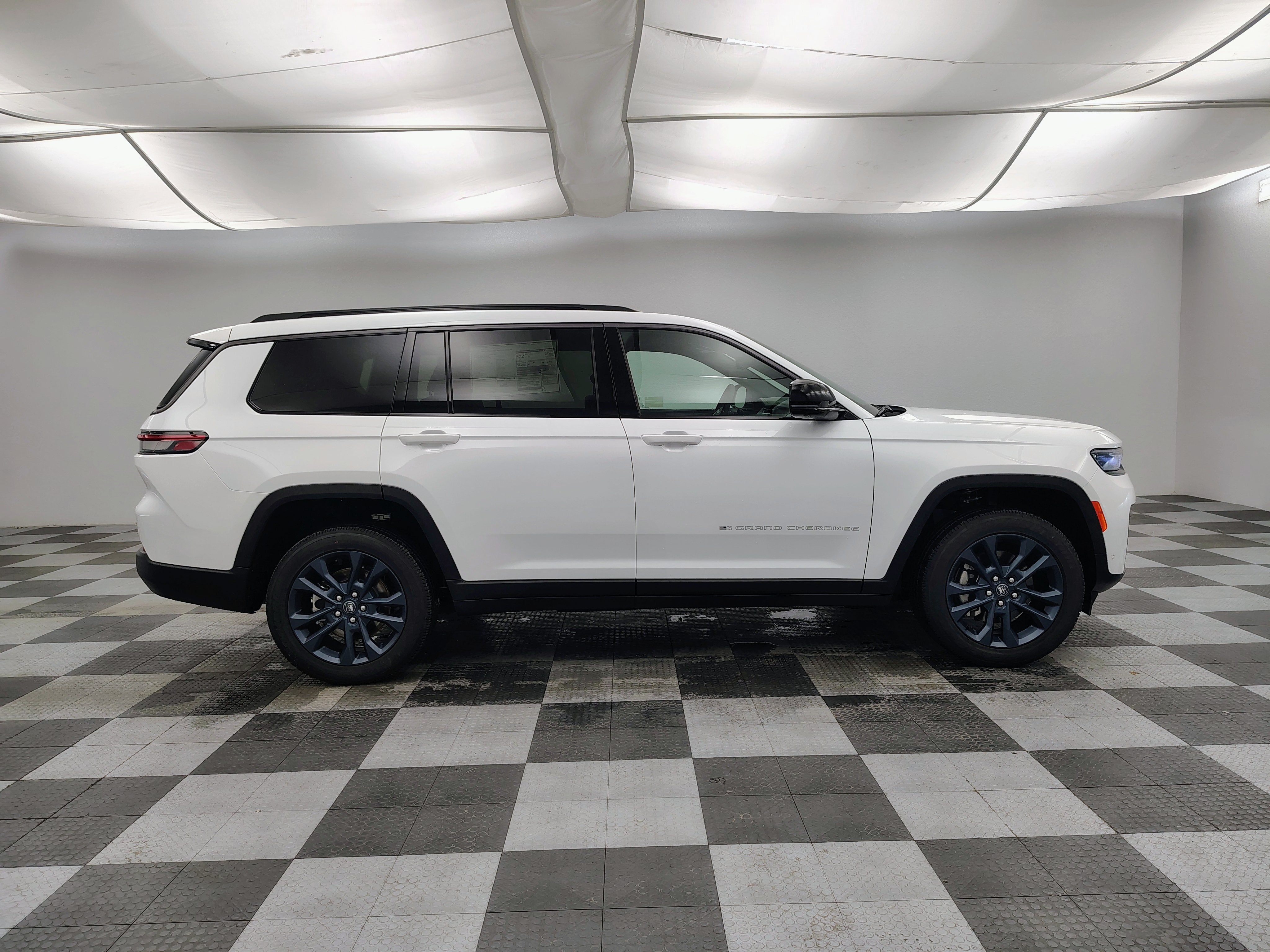 2026 Jeep Grand Cherokee L 85th Anniversary Edition