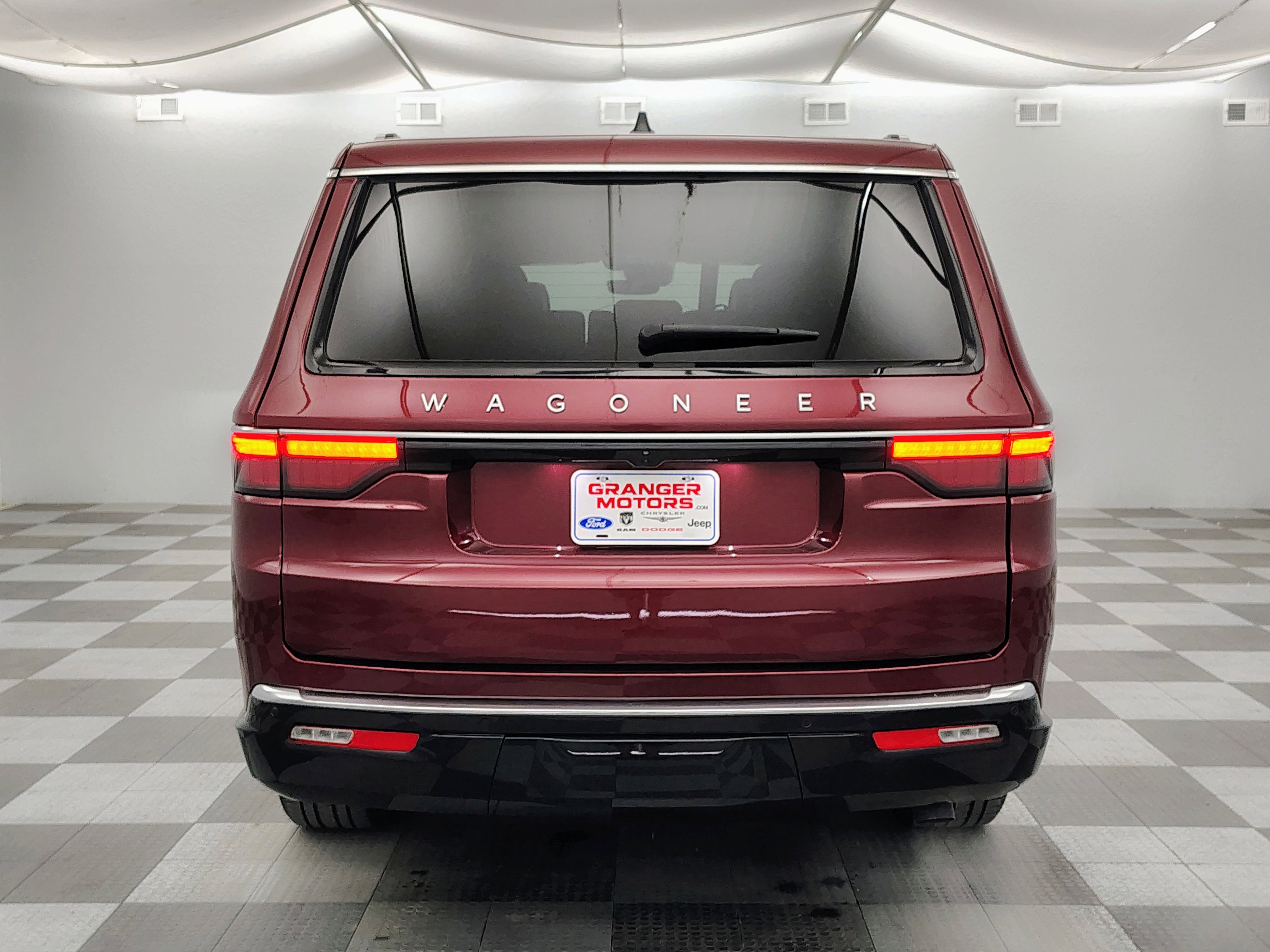 2025 Jeep Wagoneer L Series II 4x4