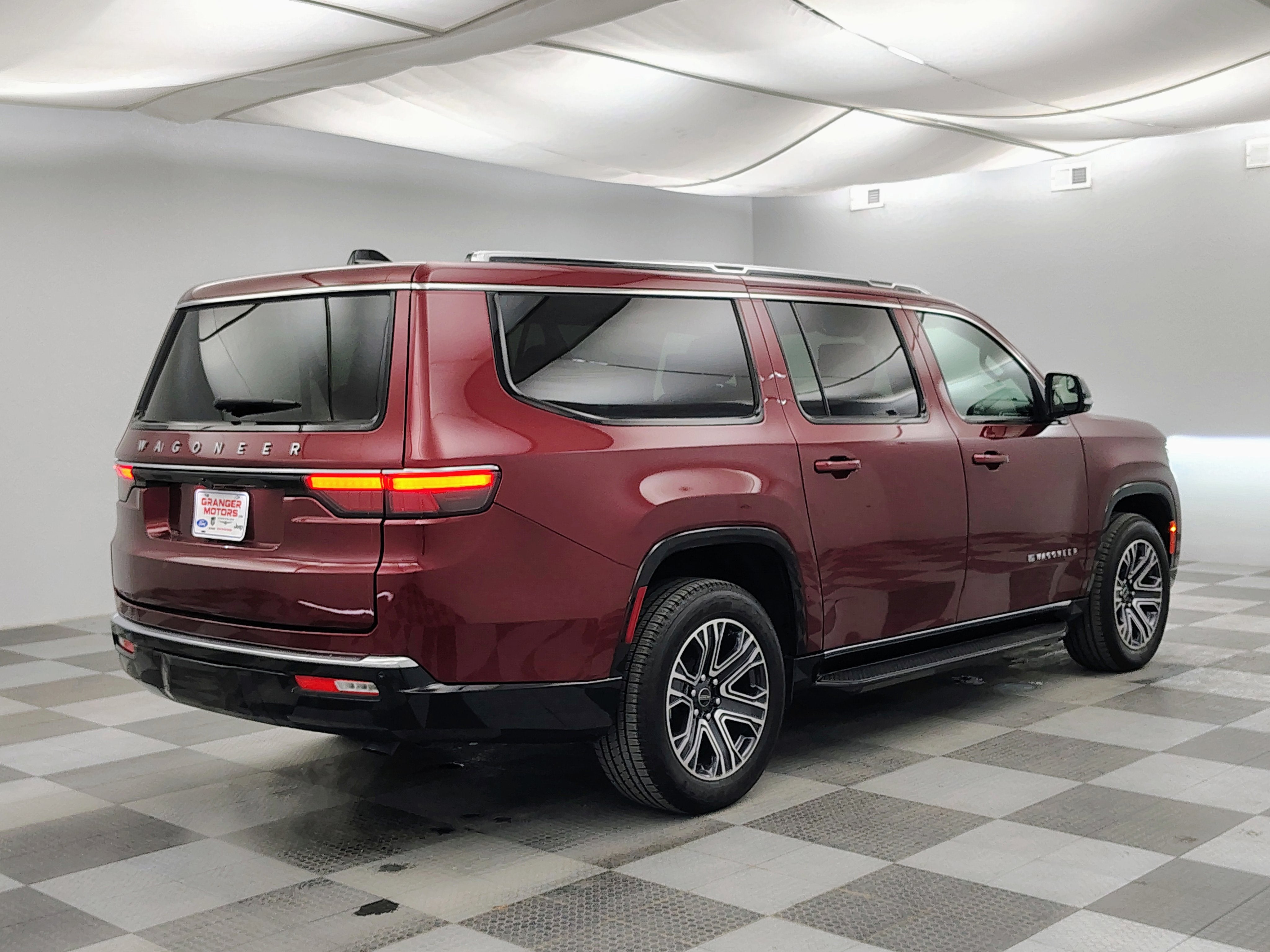2025 Jeep Wagoneer L Series II 4x4
