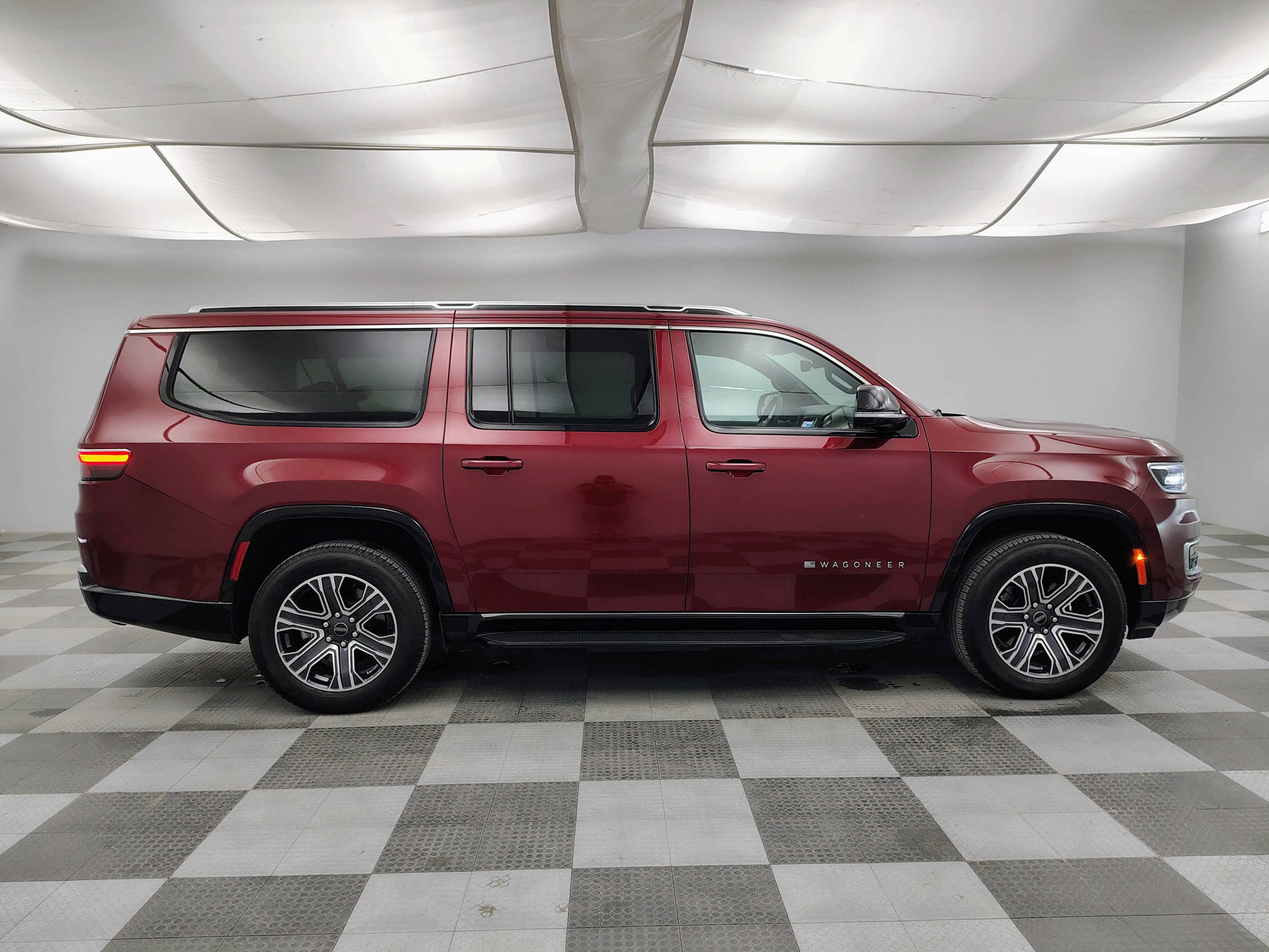 2025 Jeep Wagoneer L Series II 4x4