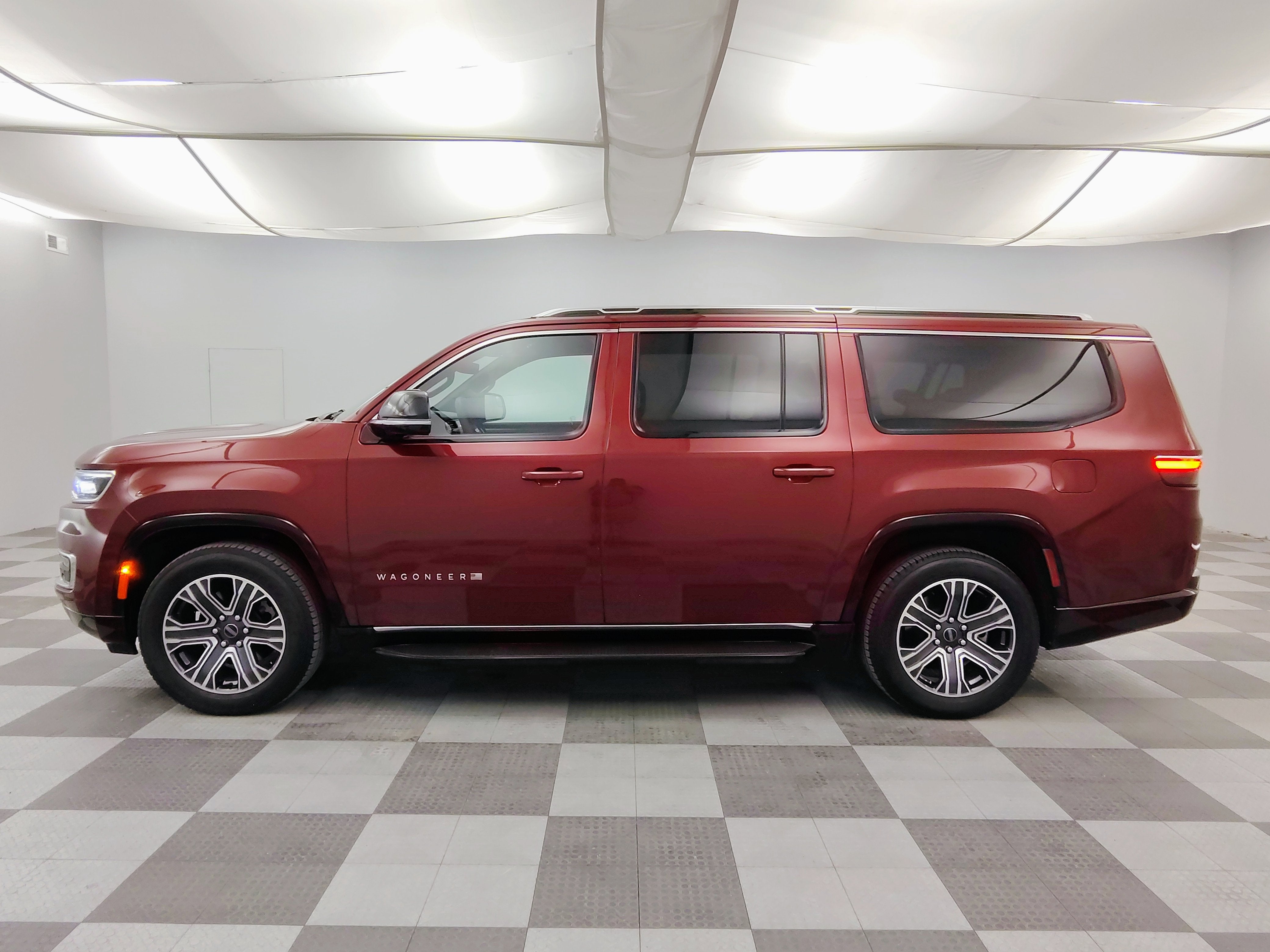 2025 Jeep Wagoneer L Series II 4x4