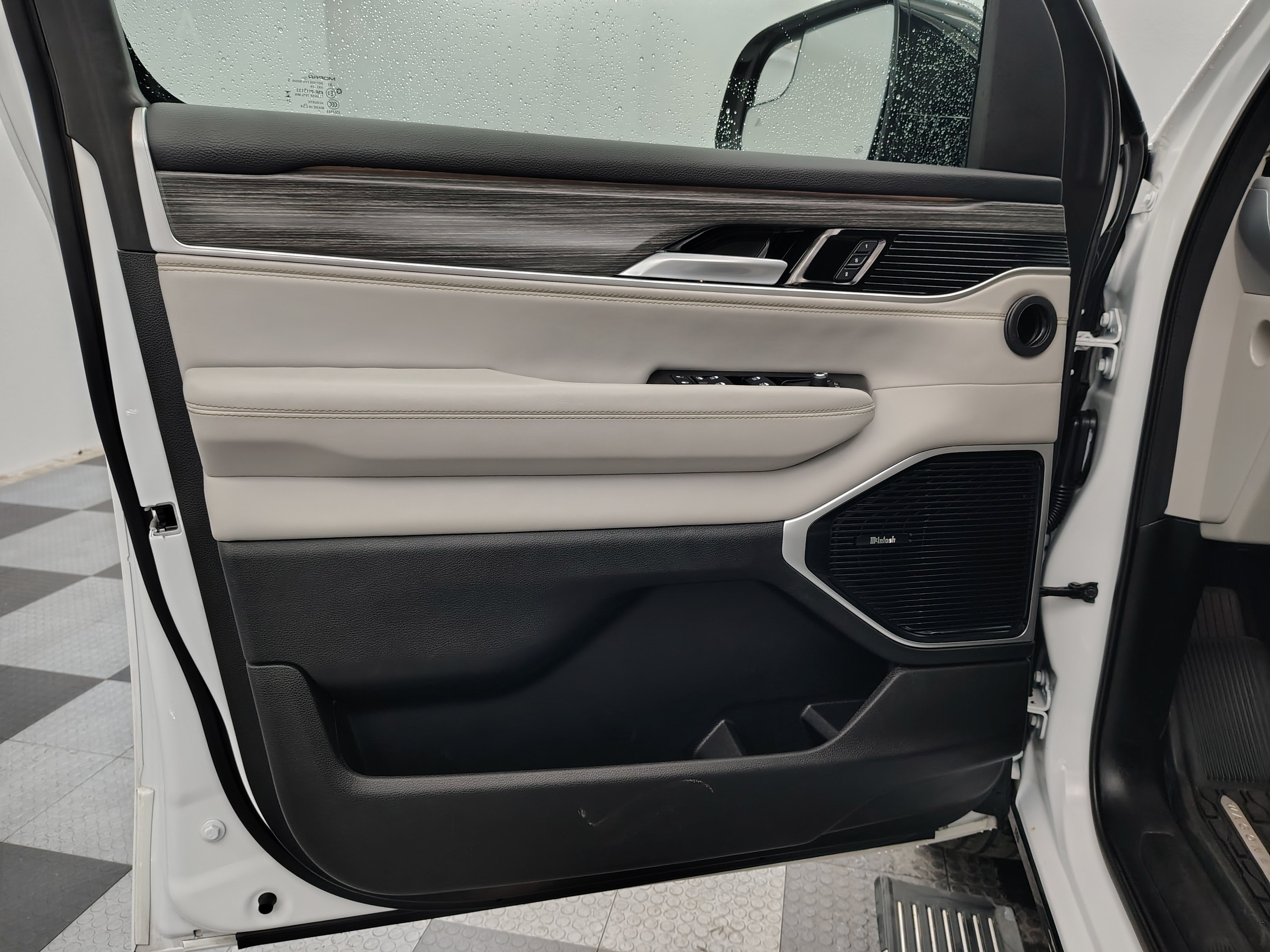 2024 Jeep Wagoneer L Series III
