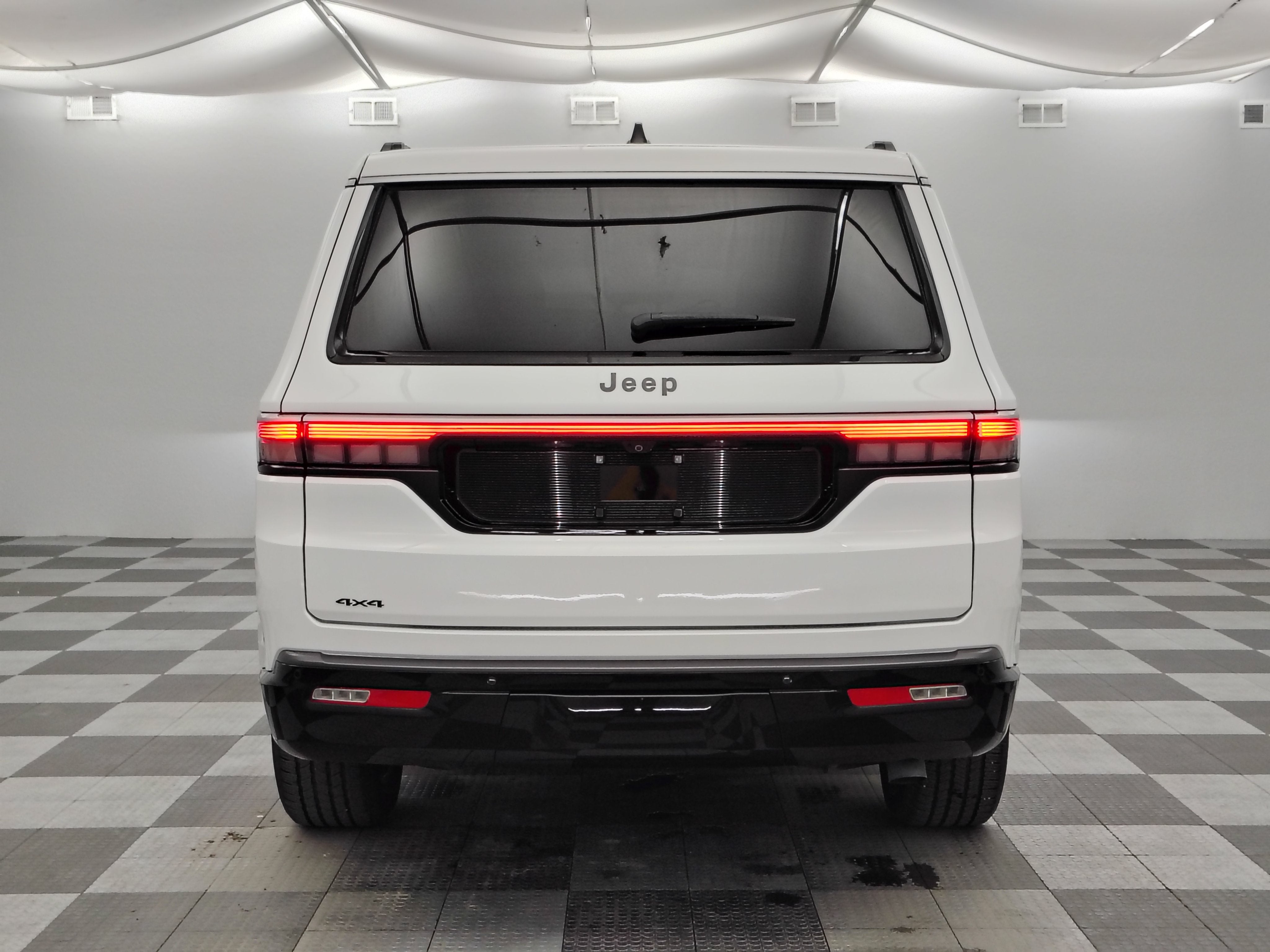 2026 Jeep Grand Wagoneer Base