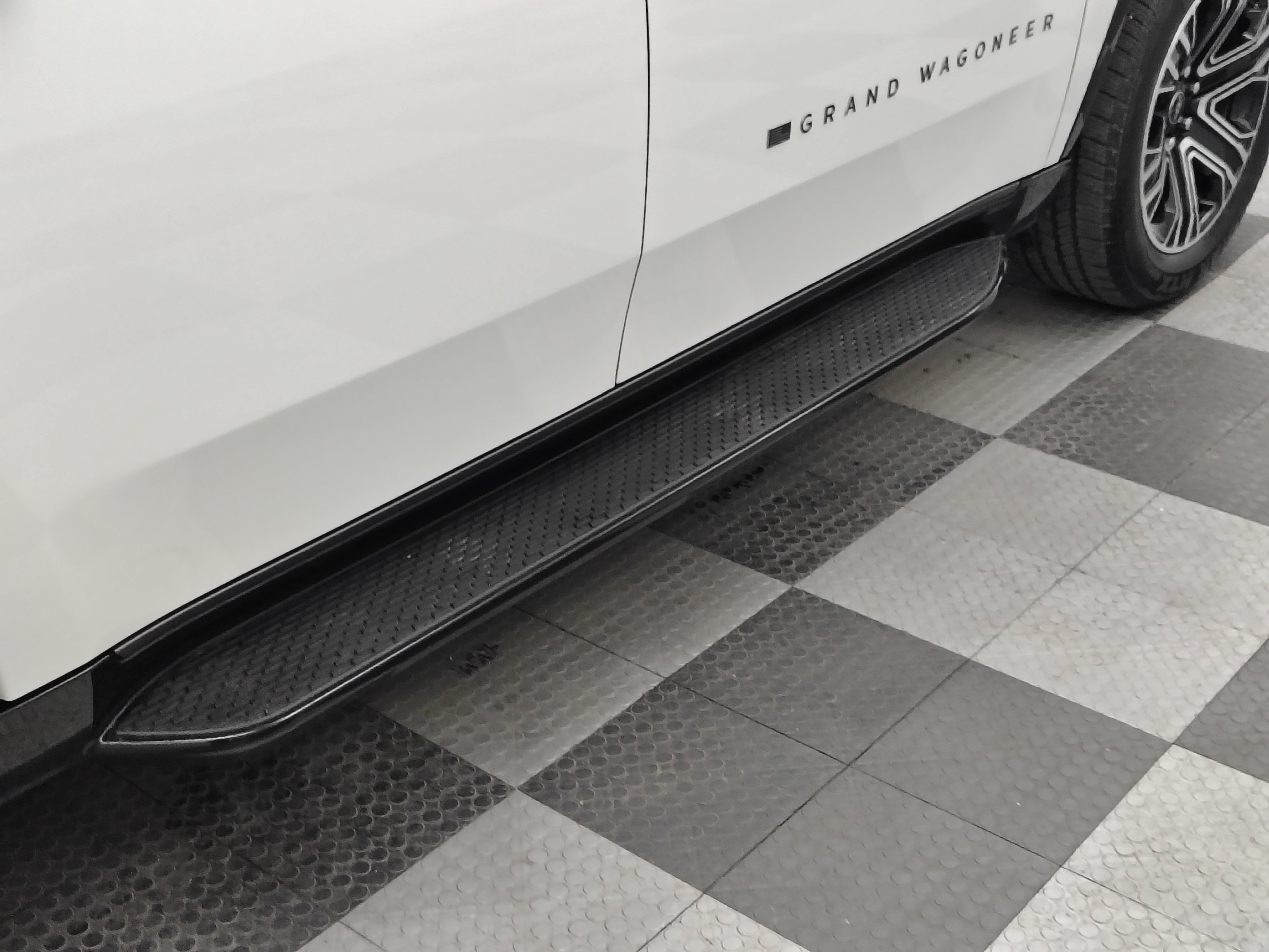 2026 Jeep Grand Wagoneer Base