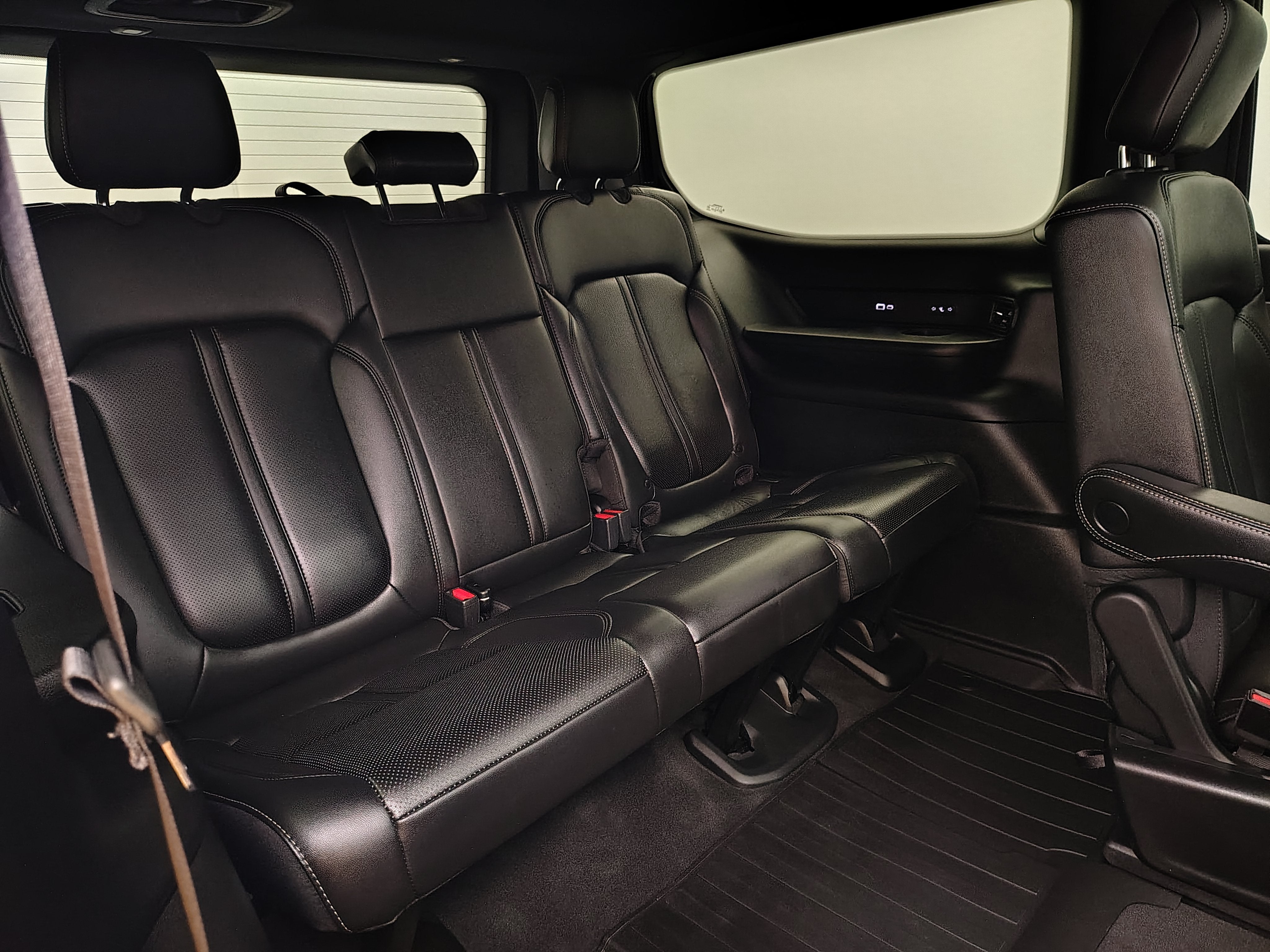 2026 Jeep Grand Wagoneer Base