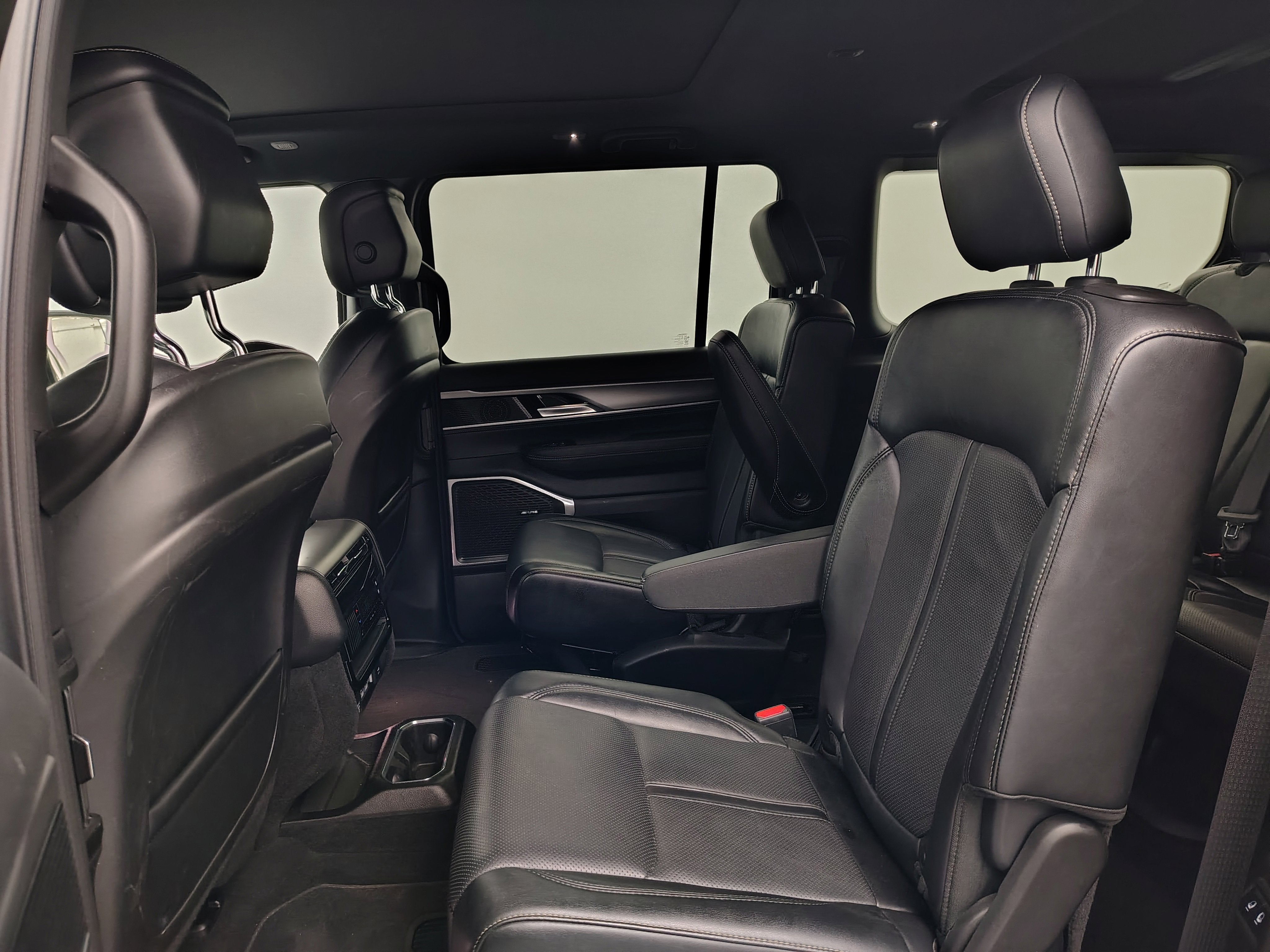 2024 Jeep Wagoneer Series II Carbide