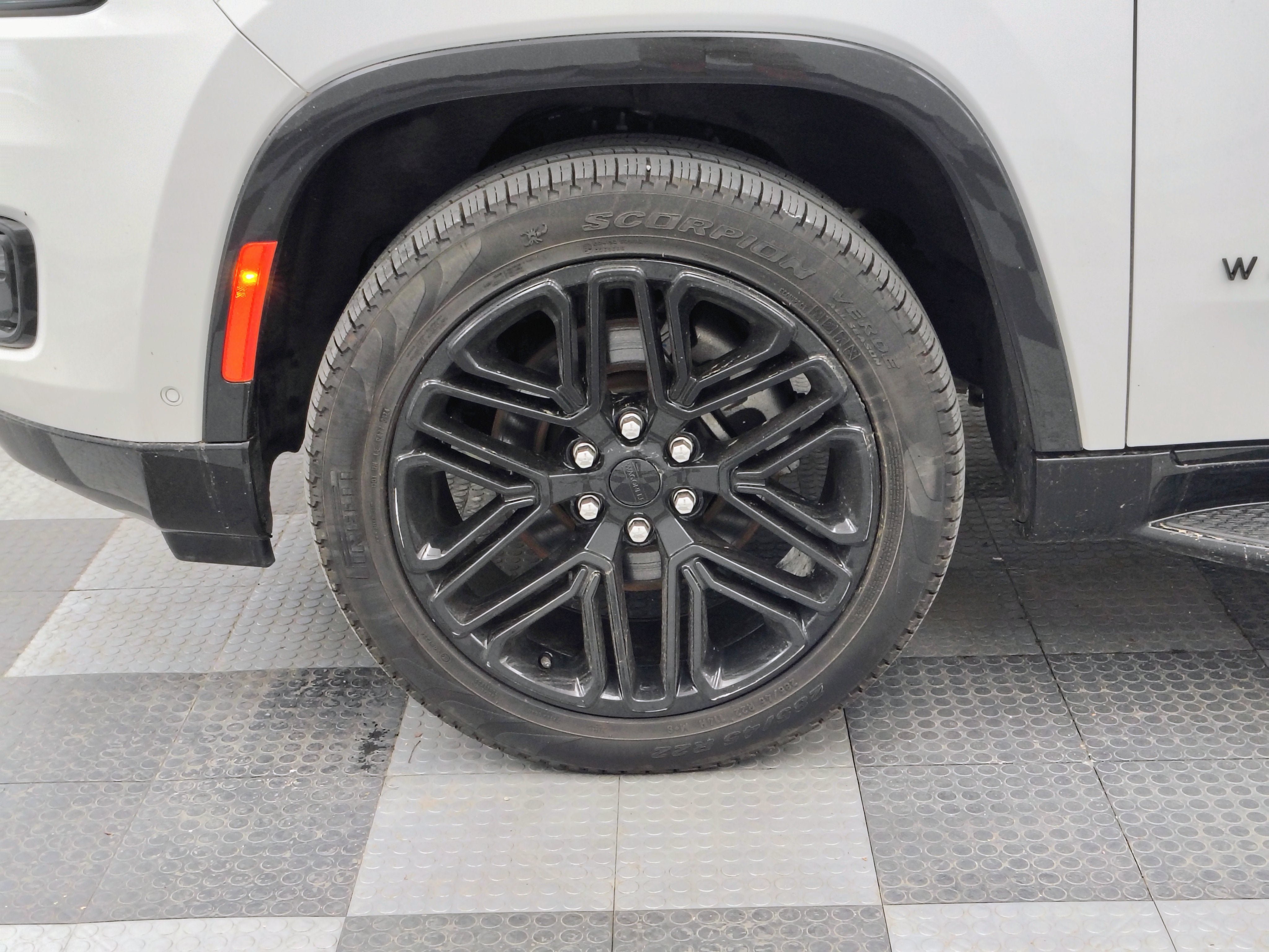 2024 Jeep Wagoneer Series II Carbide