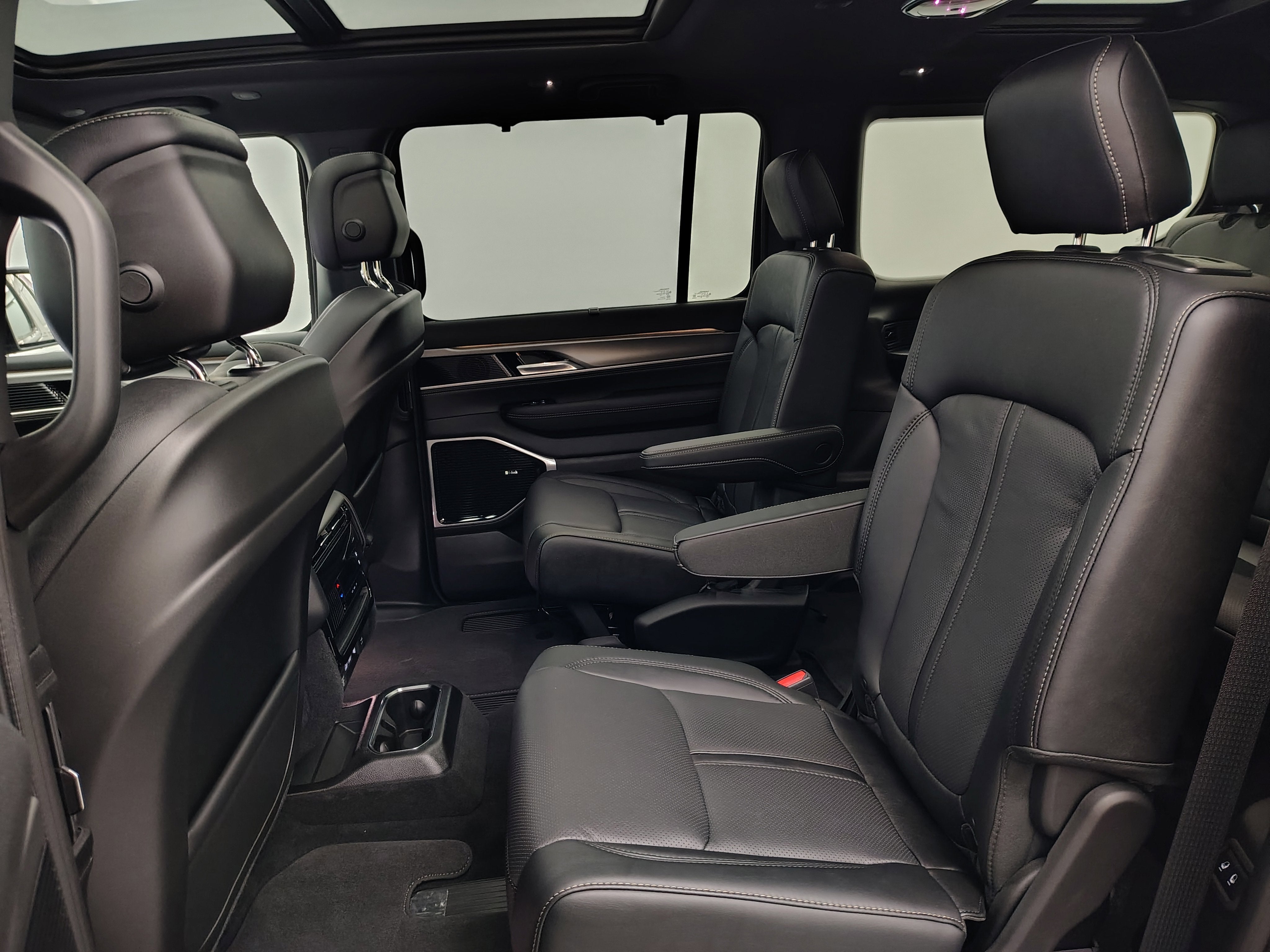 2026 Jeep Grand Wagoneer GRAND WAGONEER LIMITED RESERVE 4X4