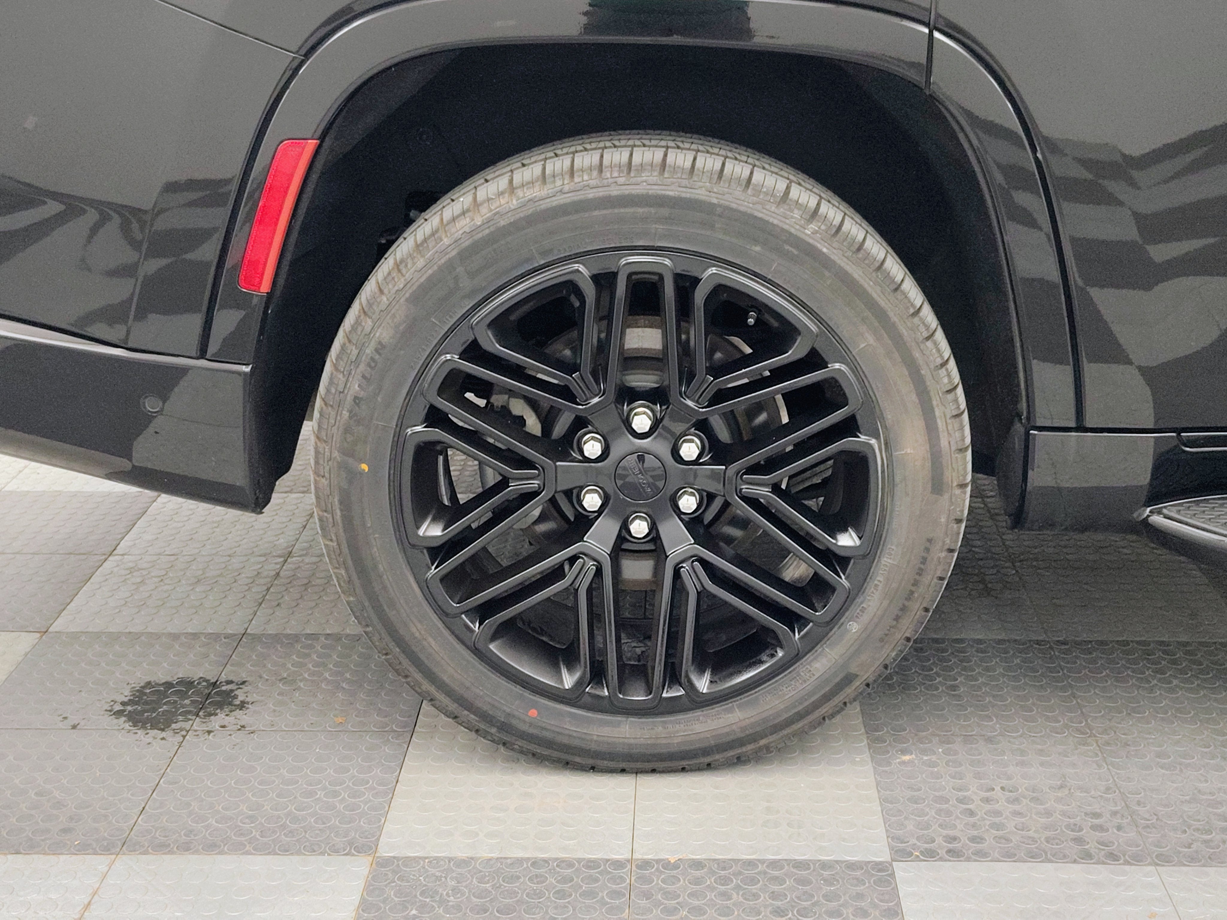 2024 Jeep Wagoneer Series II Carbide 4x4