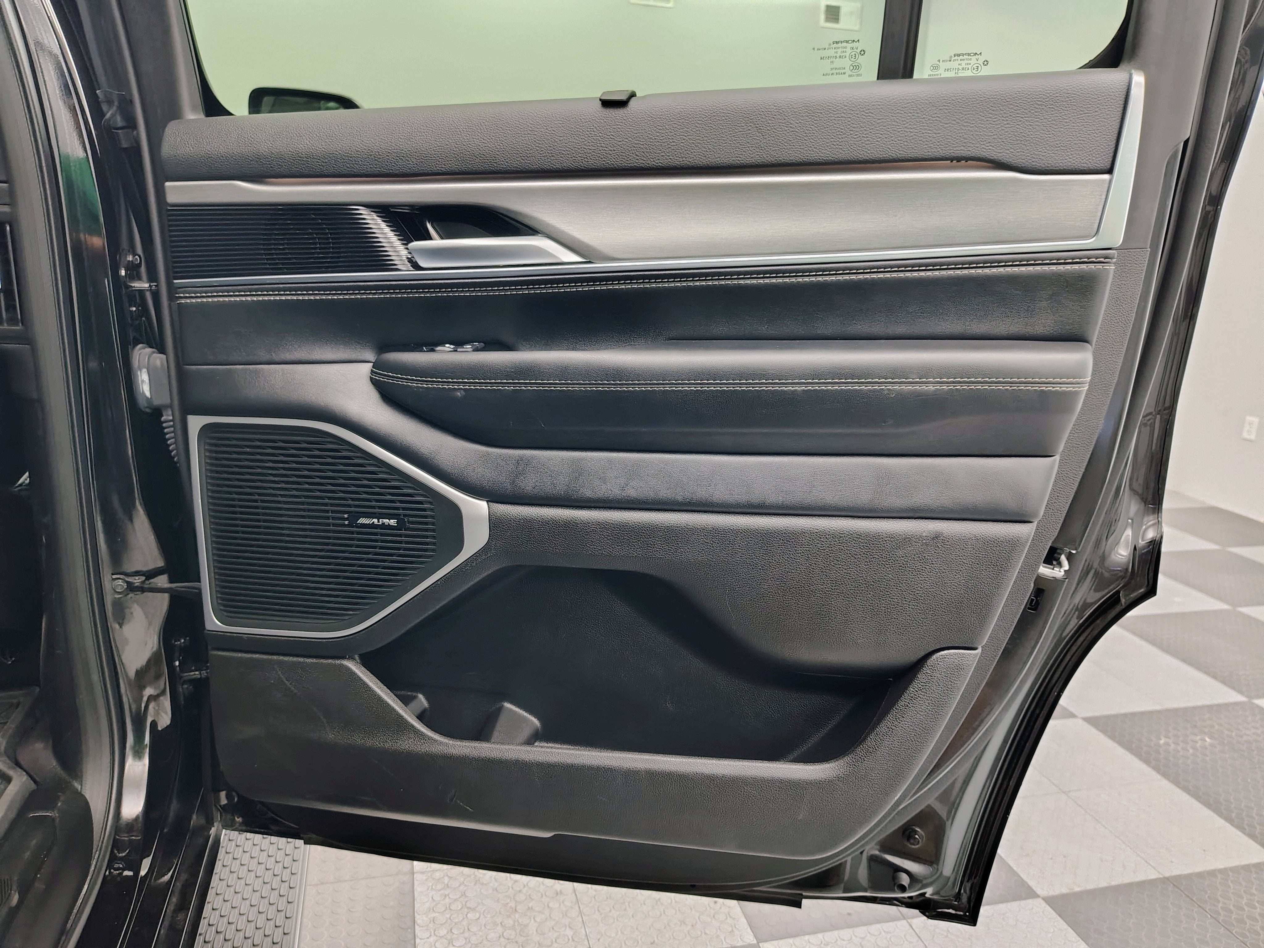 2024 Jeep Wagoneer Series II Carbide 4x4