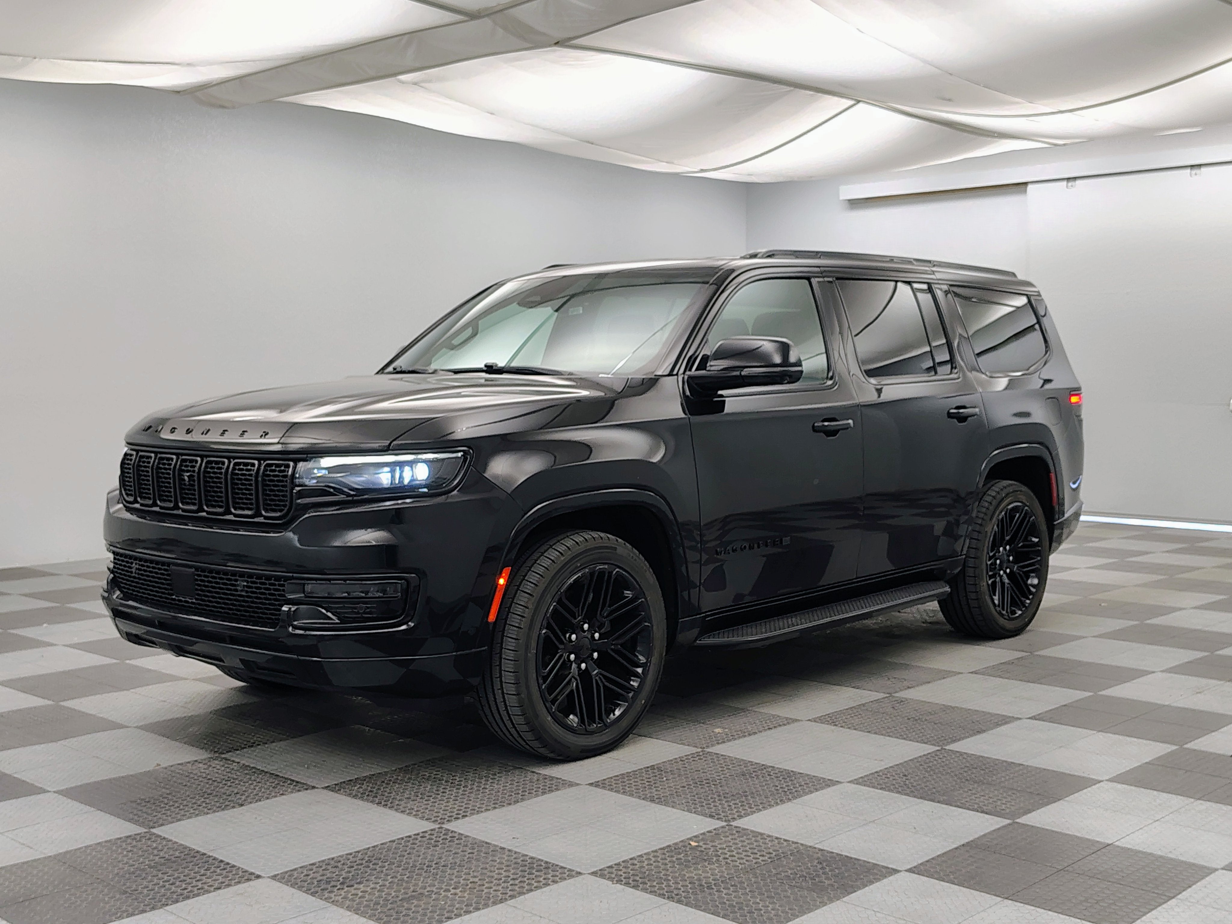 2024 Jeep Wagoneer Series II Carbide 4x4