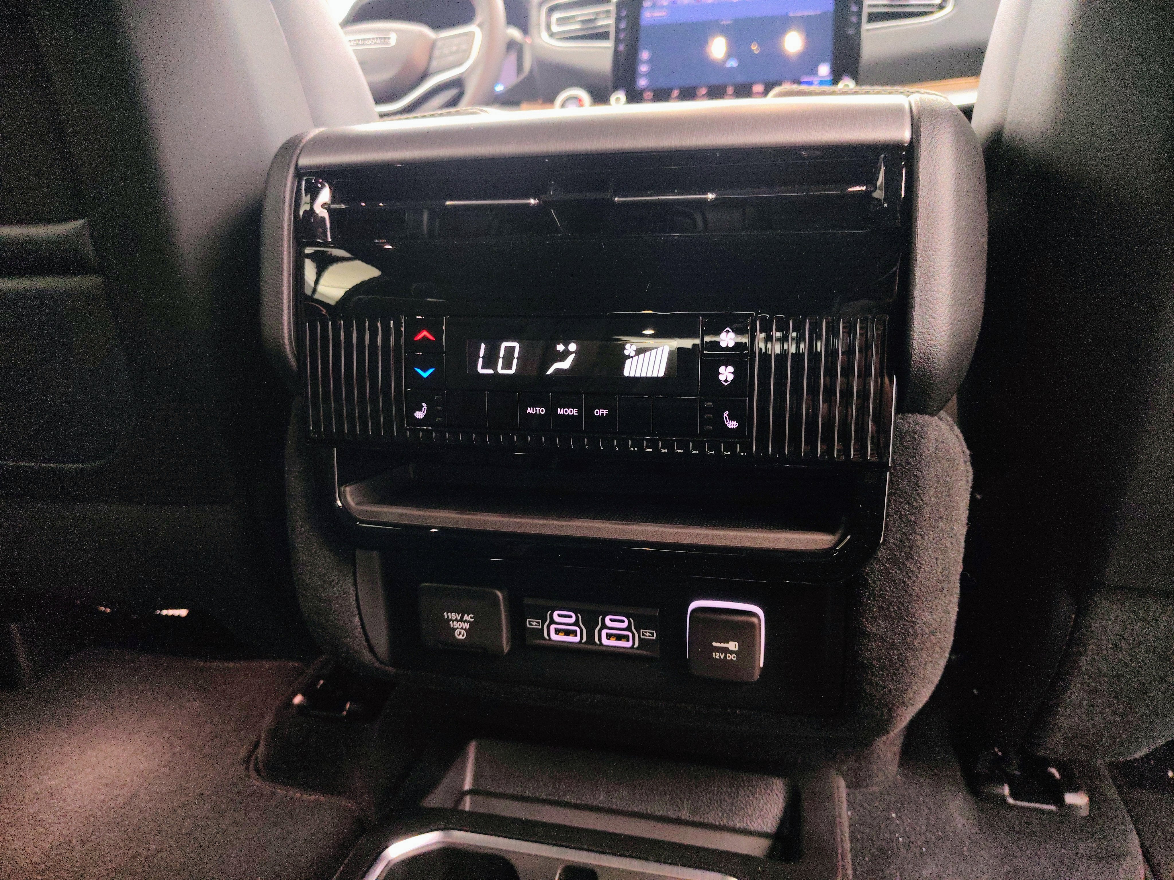 2026 Jeep Grand Wagoneer GRAND WAGONEER LIMITED ALTITUDE 4X4