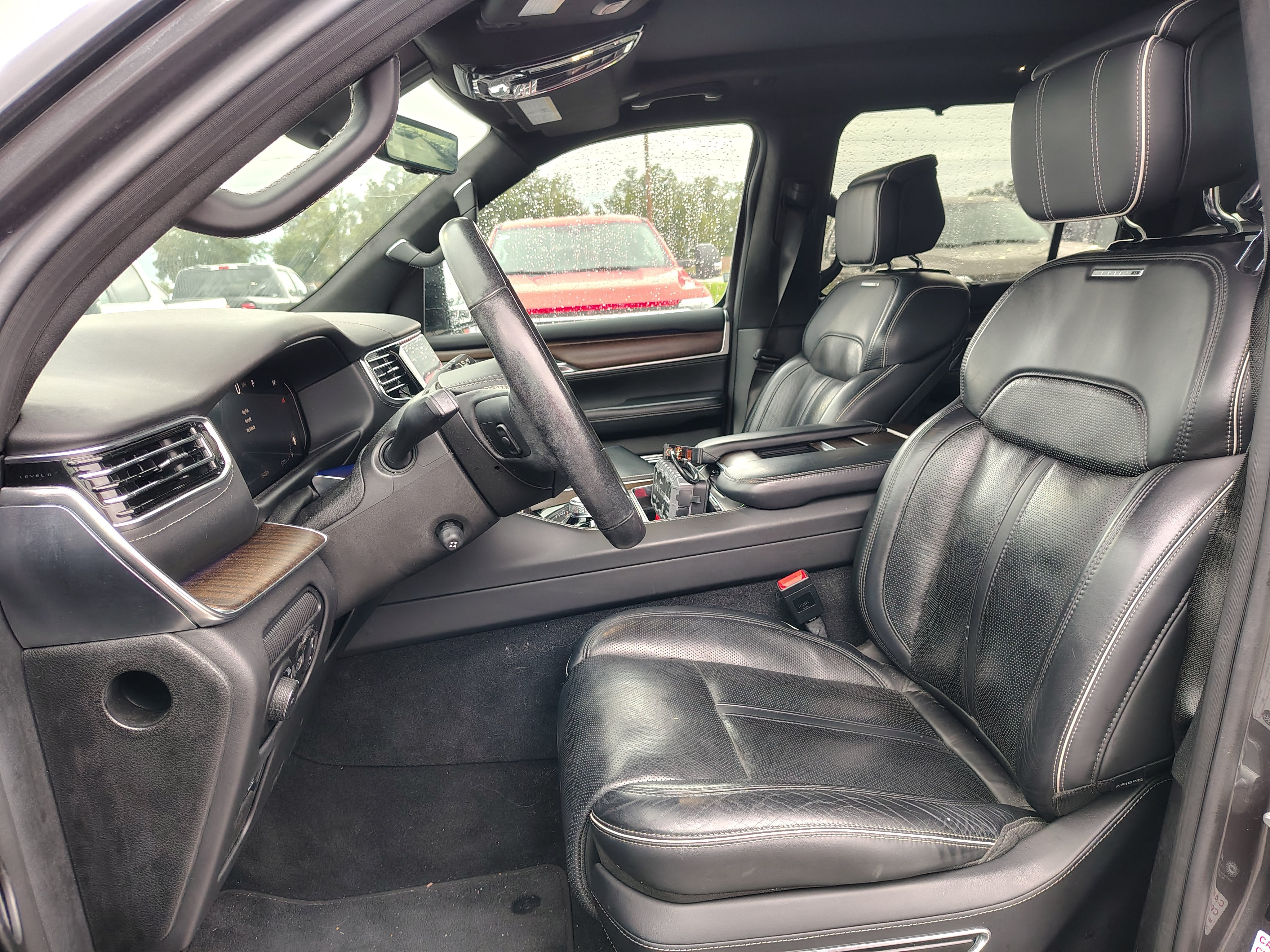 2023 Jeep Grand Wagoneer Series II