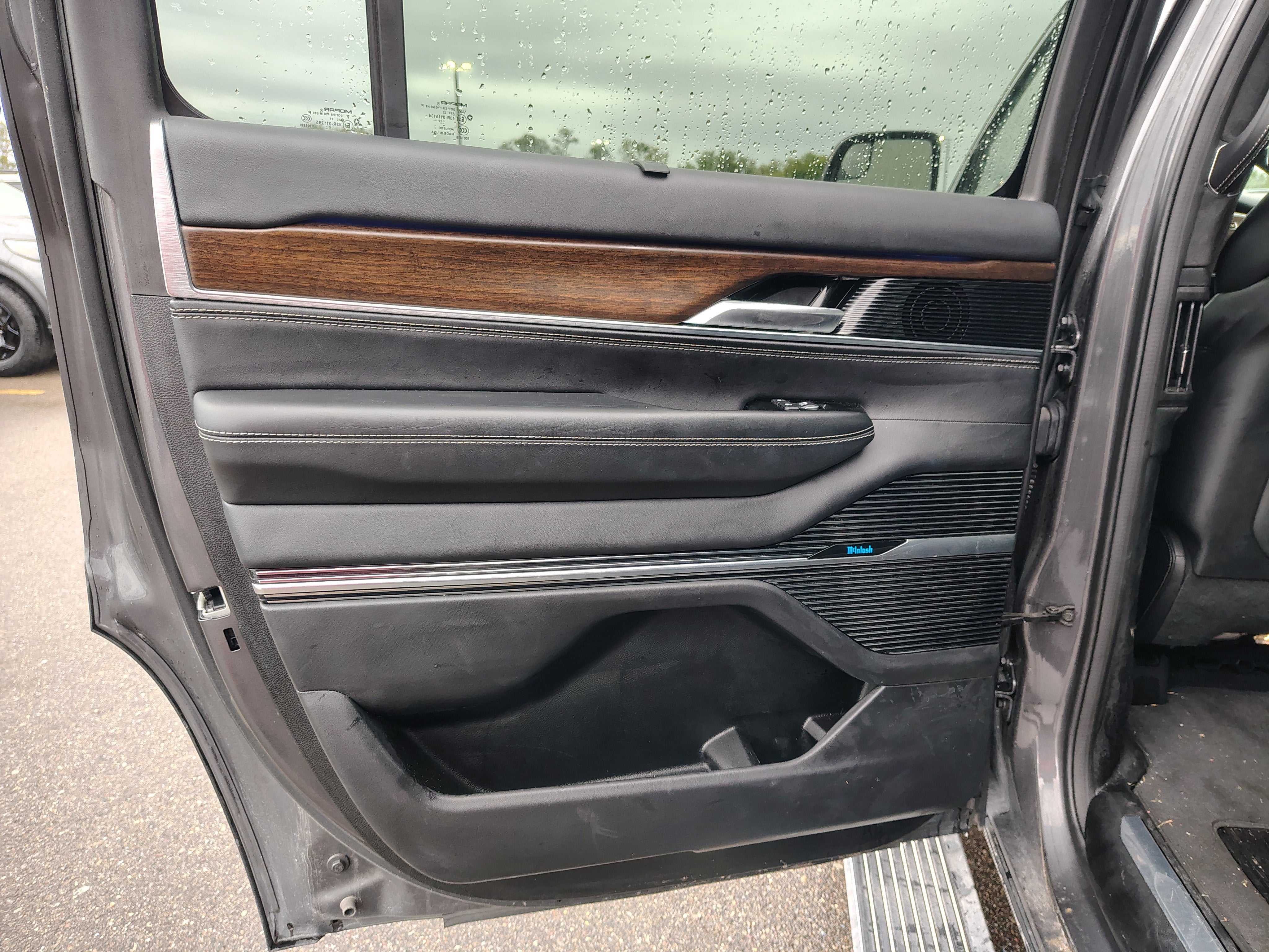 2023 Jeep Grand Wagoneer Series II