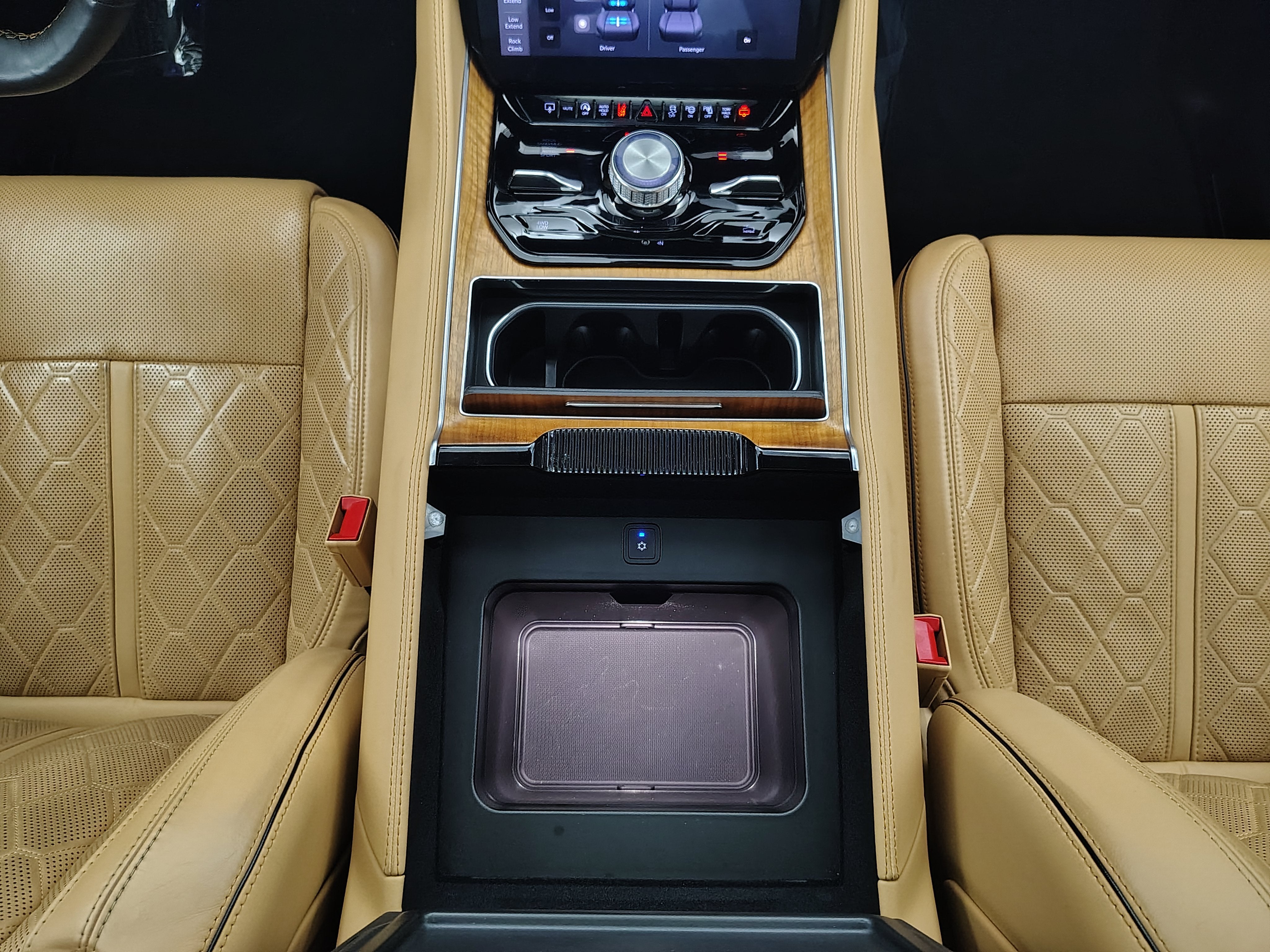 2025 Jeep Grand Wagoneer Series III