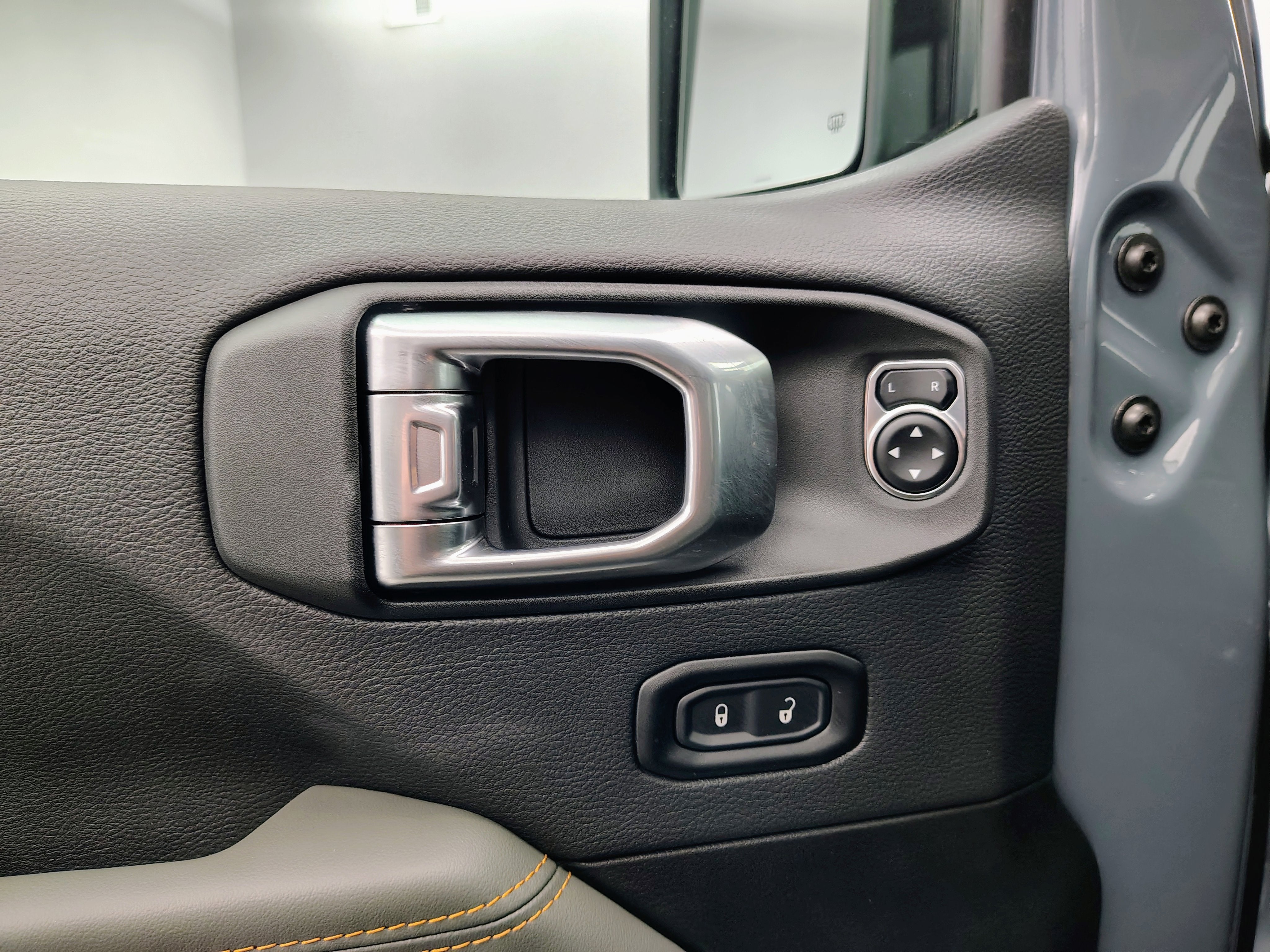 2026 Jeep Gladiator GLADIATOR MOJAVE X 4X4