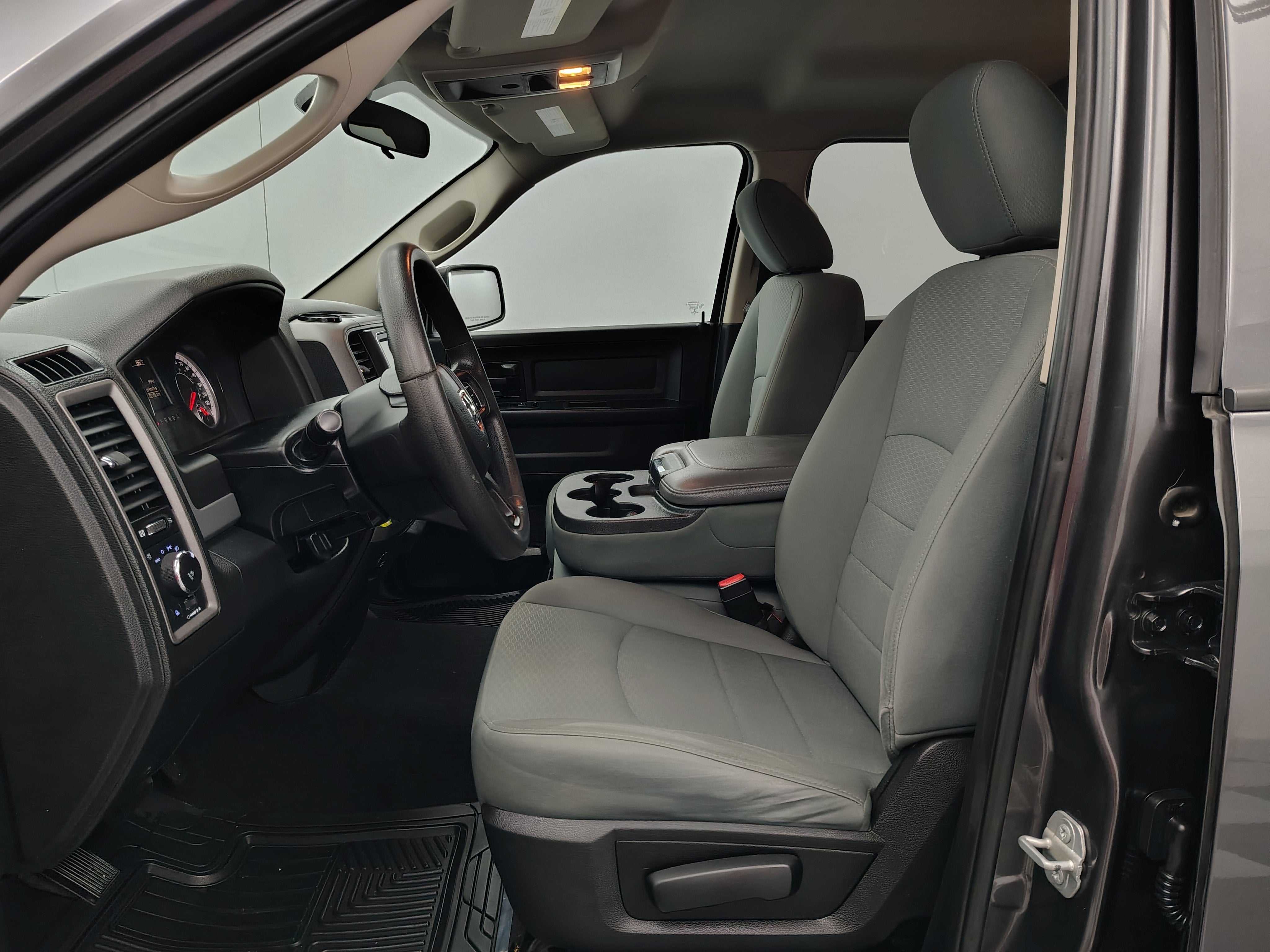 2018 RAM 1500 ST