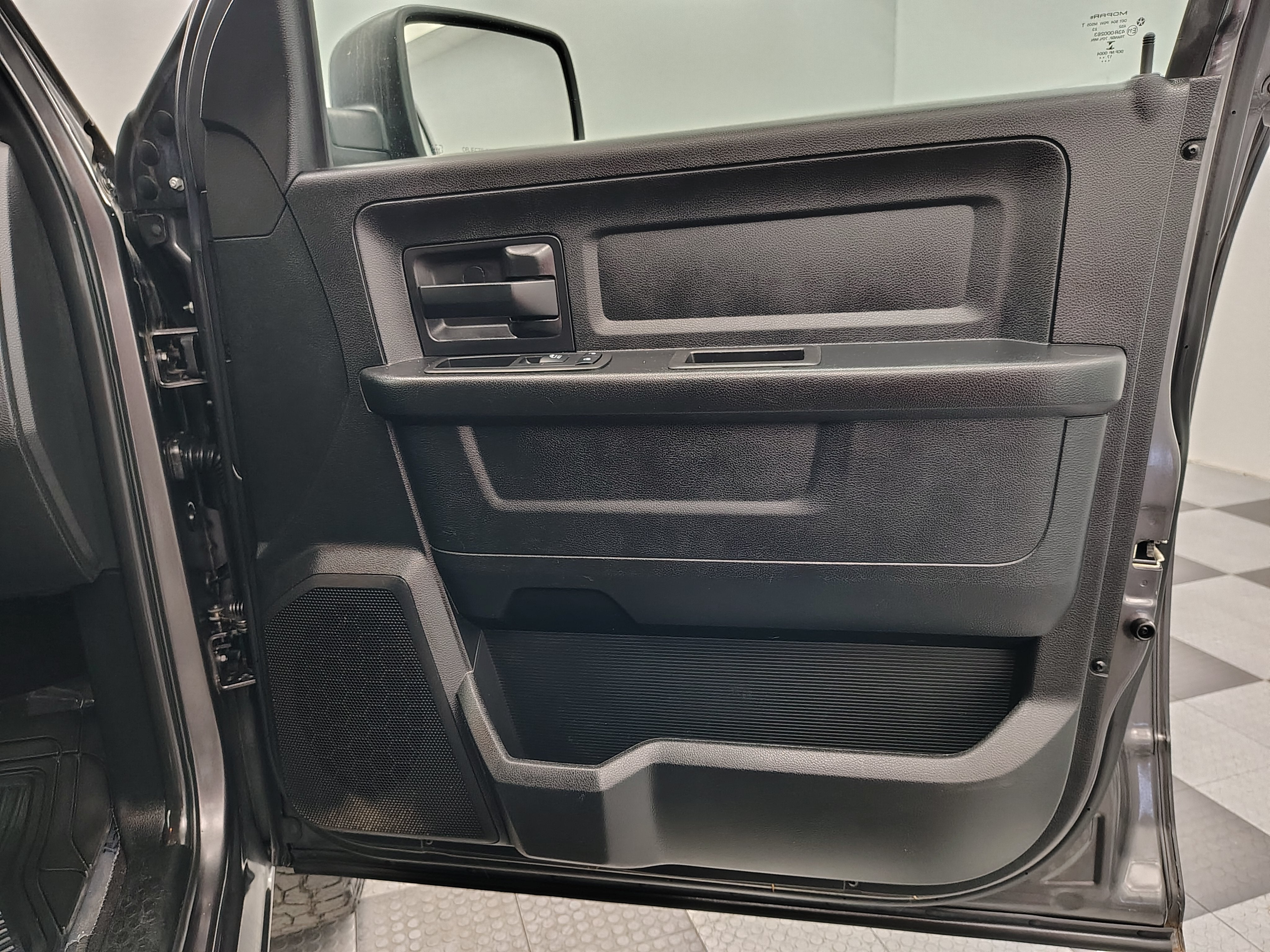 2018 RAM 1500 ST