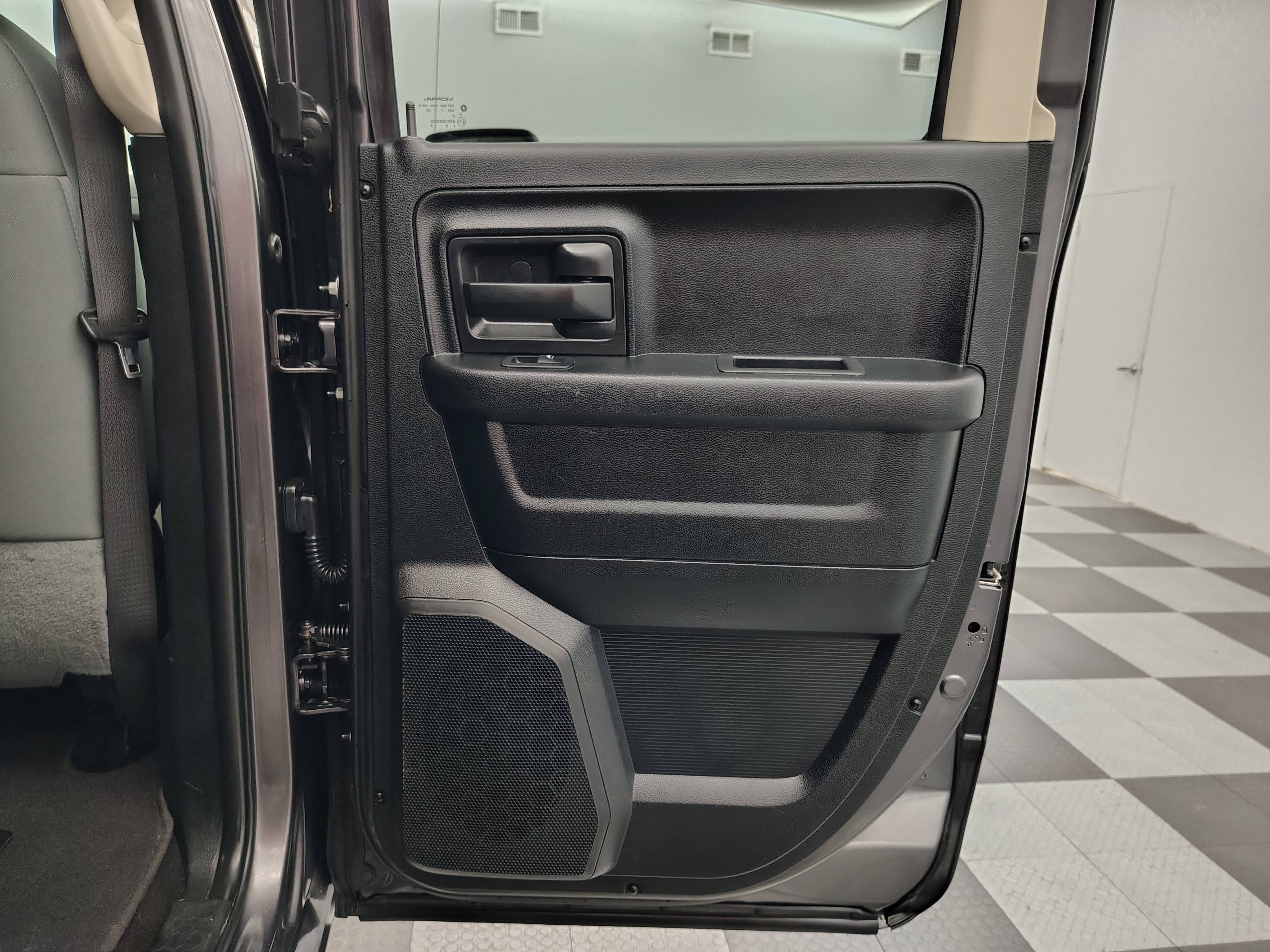 2018 RAM 1500 ST