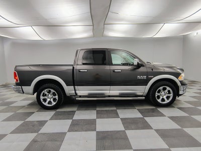 2017 RAM 1500 Laramie Crew Cab 4x4 5'7' Box
