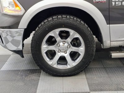 2017 RAM 1500 Laramie Crew Cab 4x4 5'7' Box