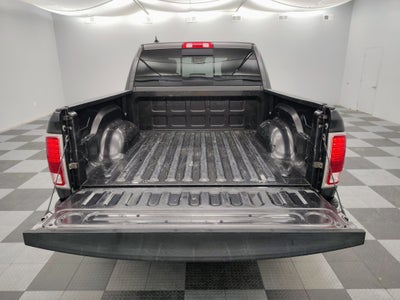 2017 RAM 1500 Laramie Crew Cab 4x4 5'7' Box