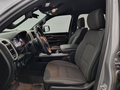 2020 RAM 1500 Big Horn Crew Cab 4x4 5'7' Box