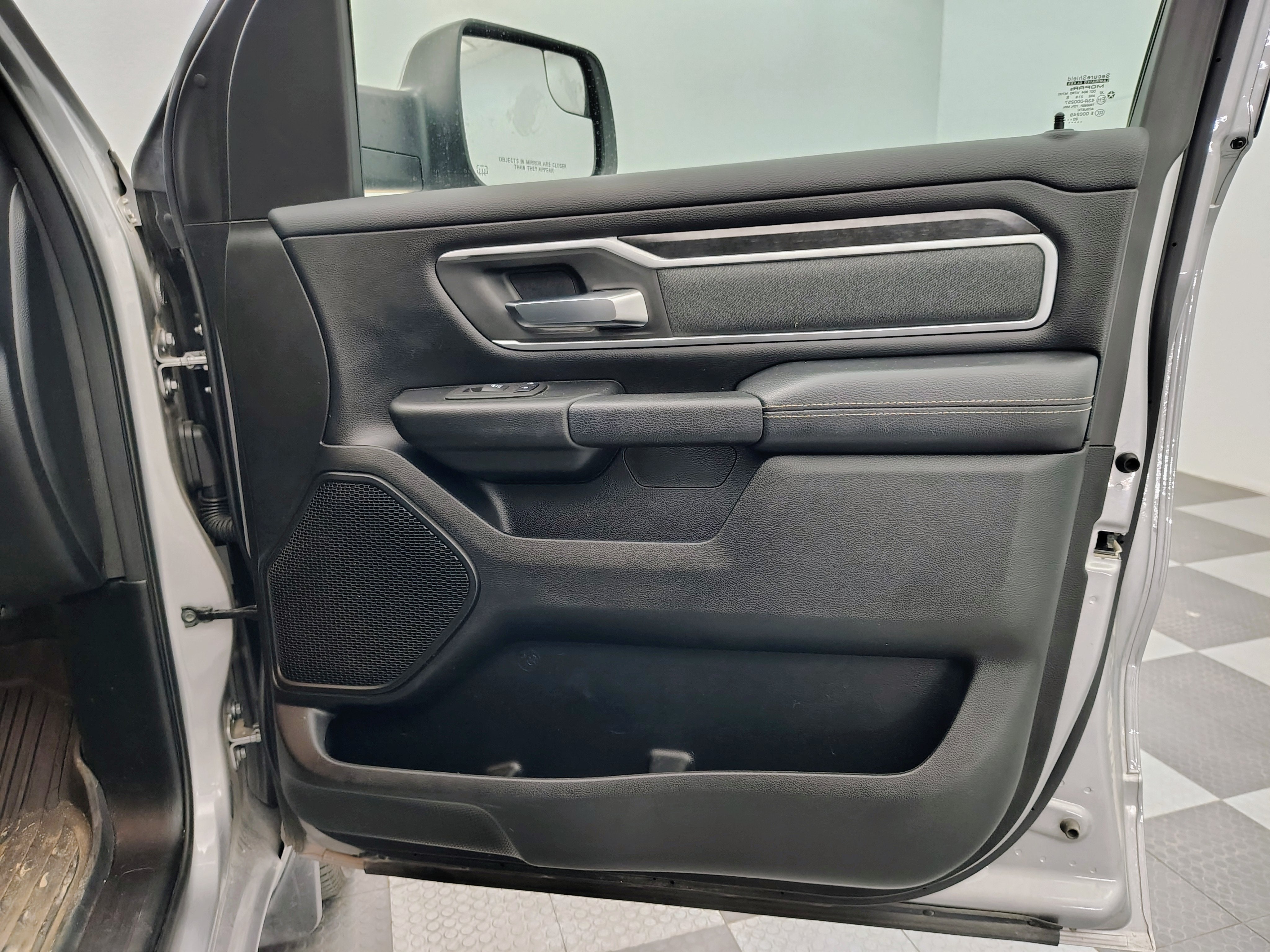 2020 RAM 1500 Big Horn Crew Cab 4x4 5'7' Box