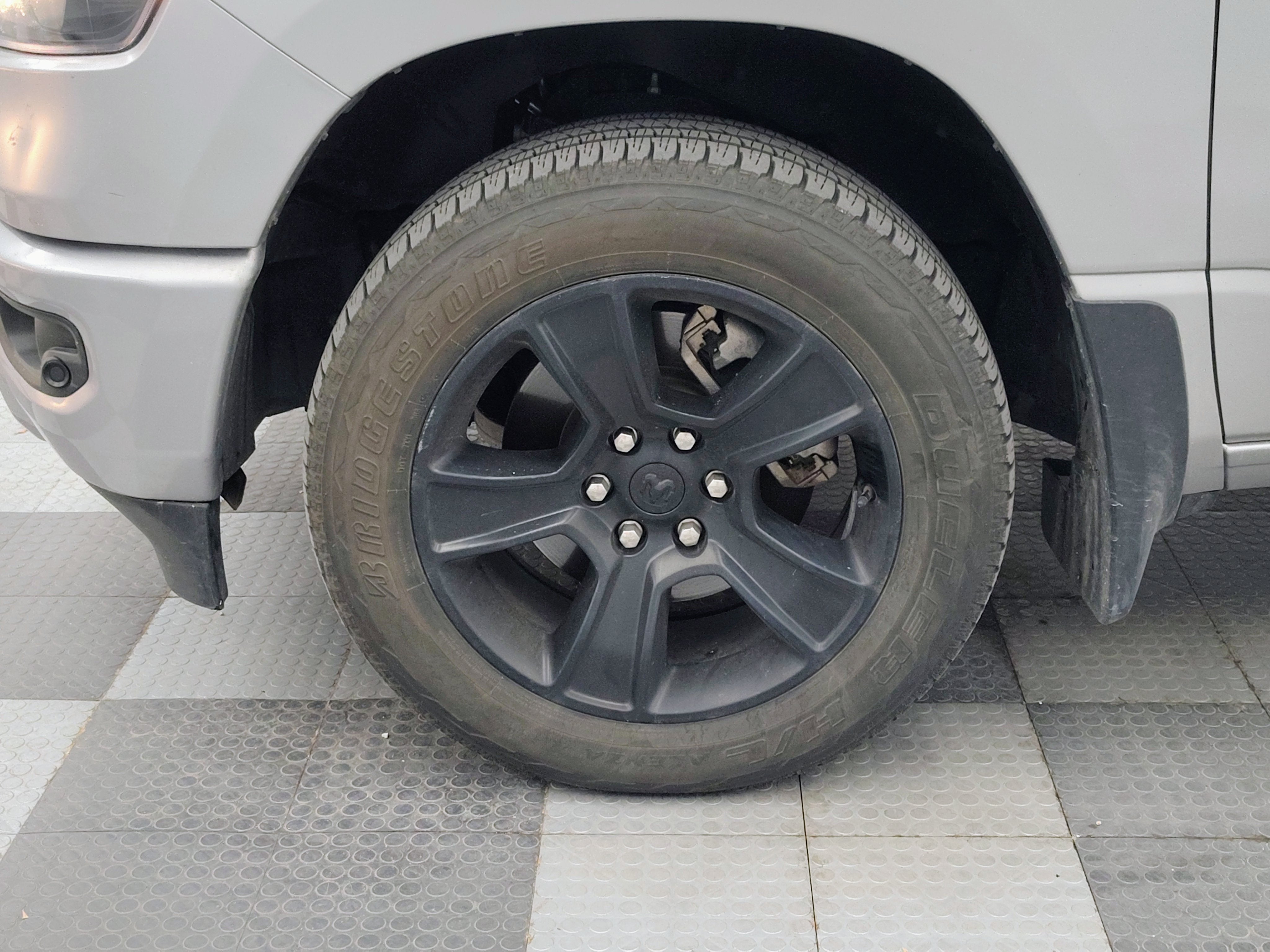 2020 RAM 1500 Big Horn Crew Cab 4x4 5'7' Box