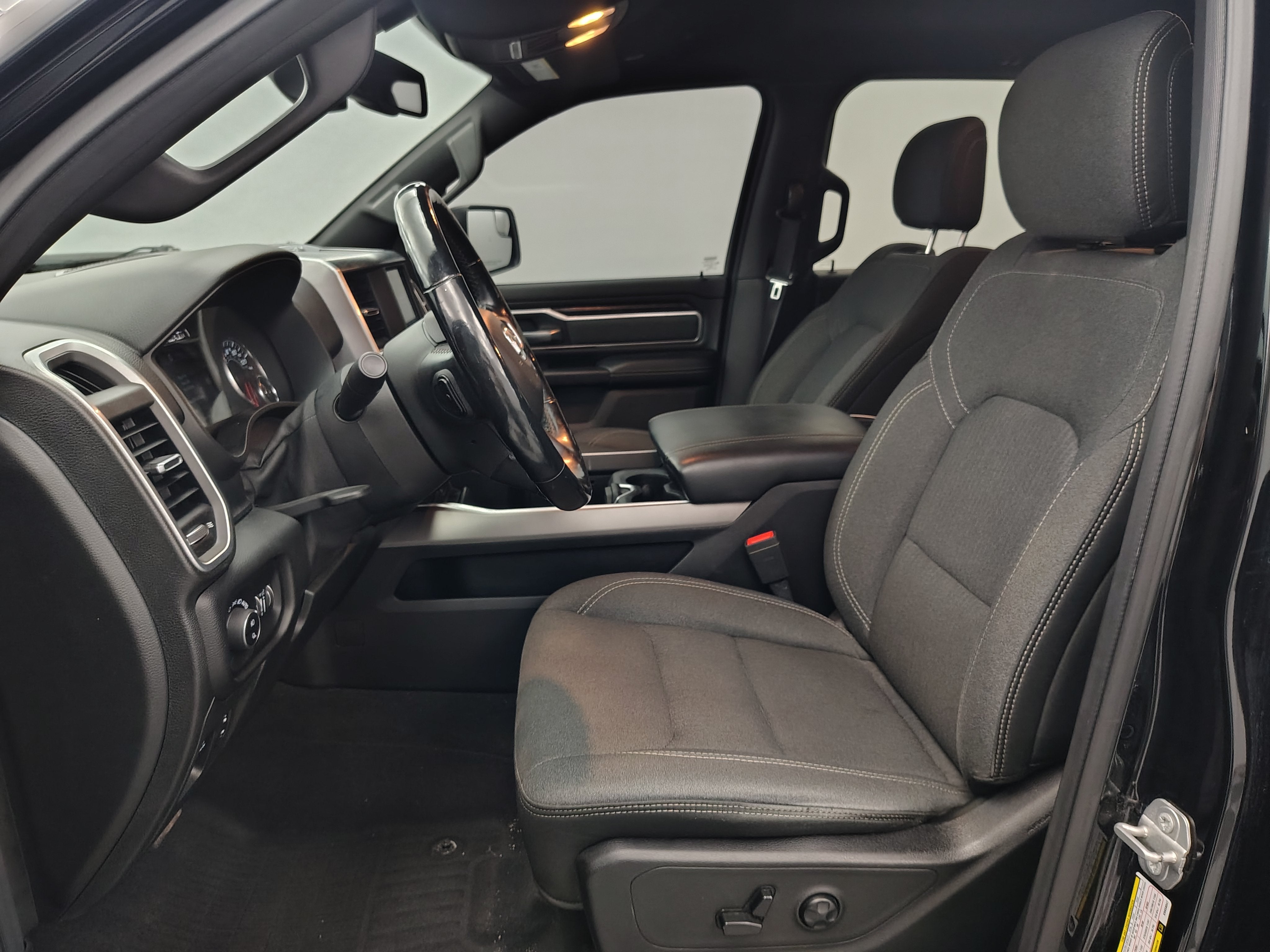 2019 RAM 1500 Big Horn/Lone Star Crew Cab 4x4 5'7' Box
