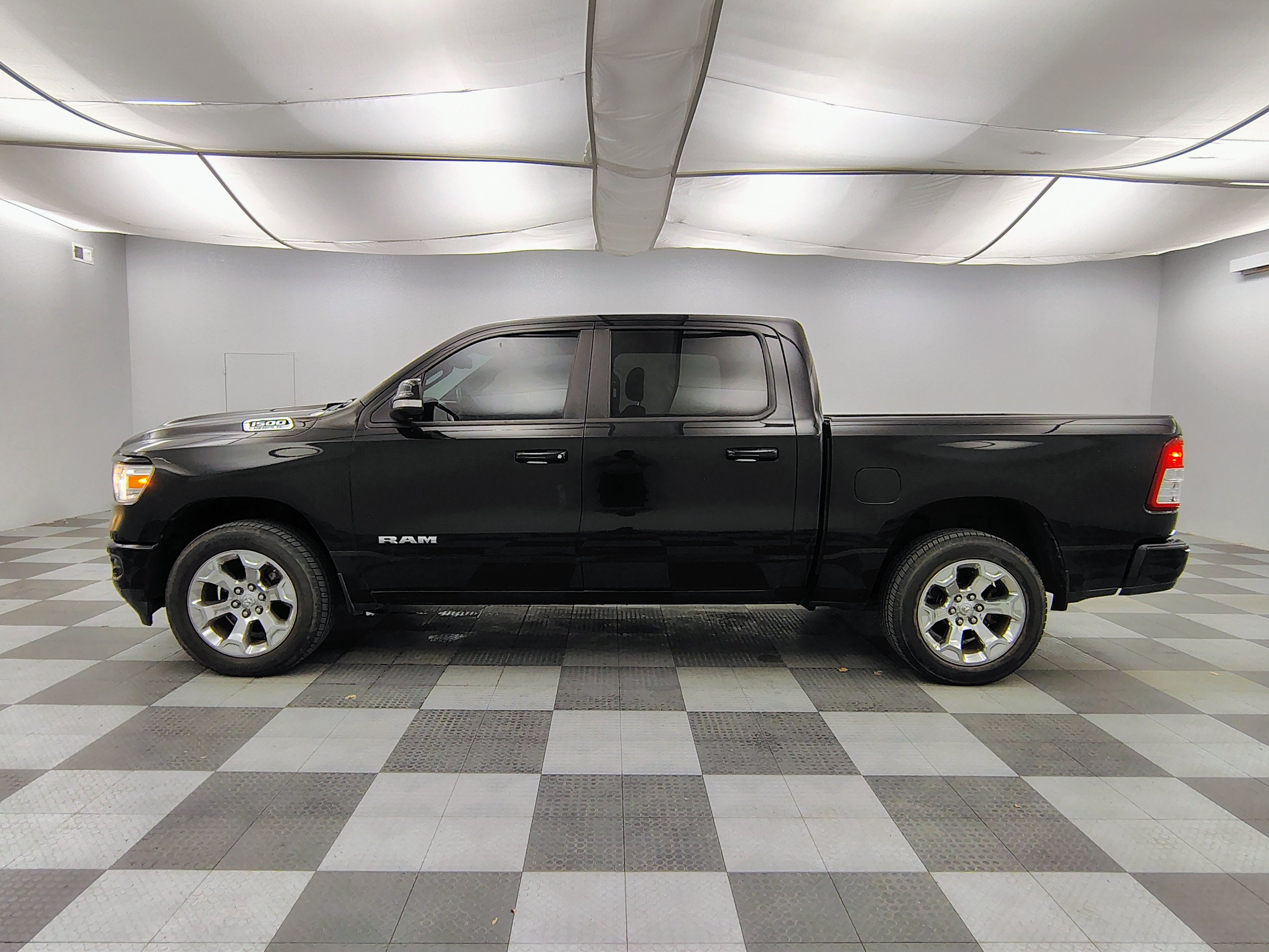 2019 RAM 1500 Big Horn/Lone Star Crew Cab 4x4 5'7' Box
