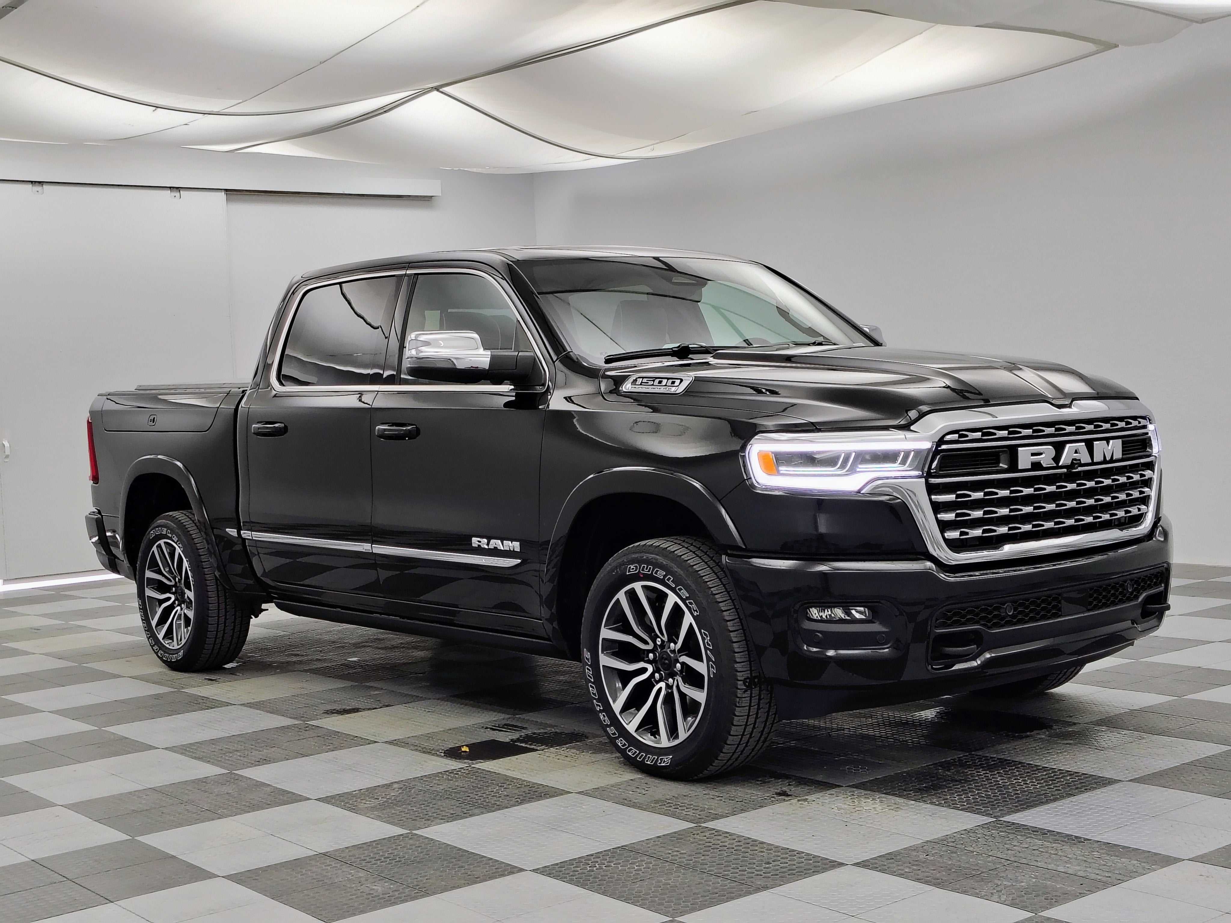 2026 RAM Ram 1500 RAM 1500 LIMITED CREW CAB 4X4 5'7' BOX
