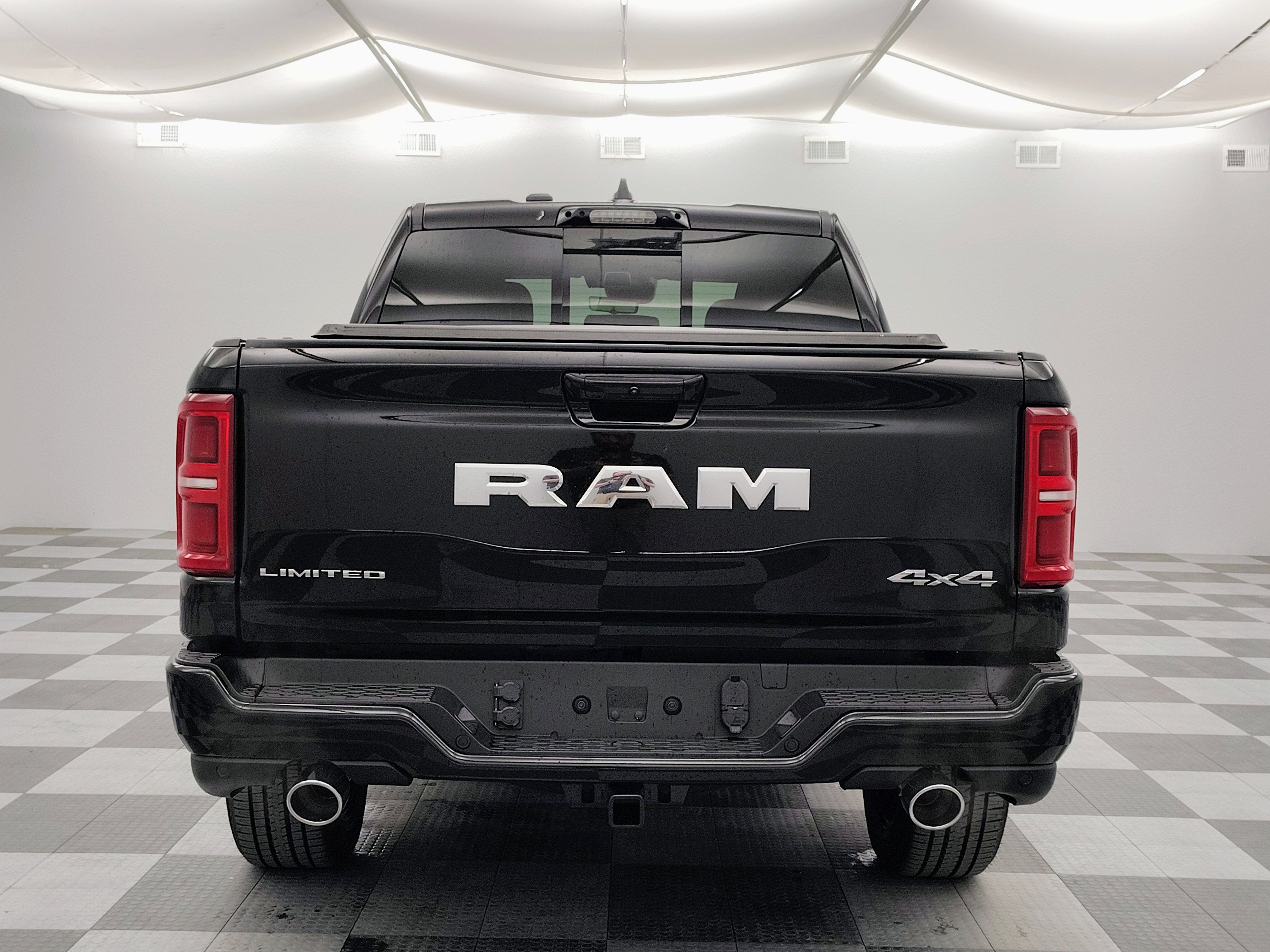 2026 RAM Ram 1500 RAM 1500 LIMITED CREW CAB 4X4 5'7' BOX