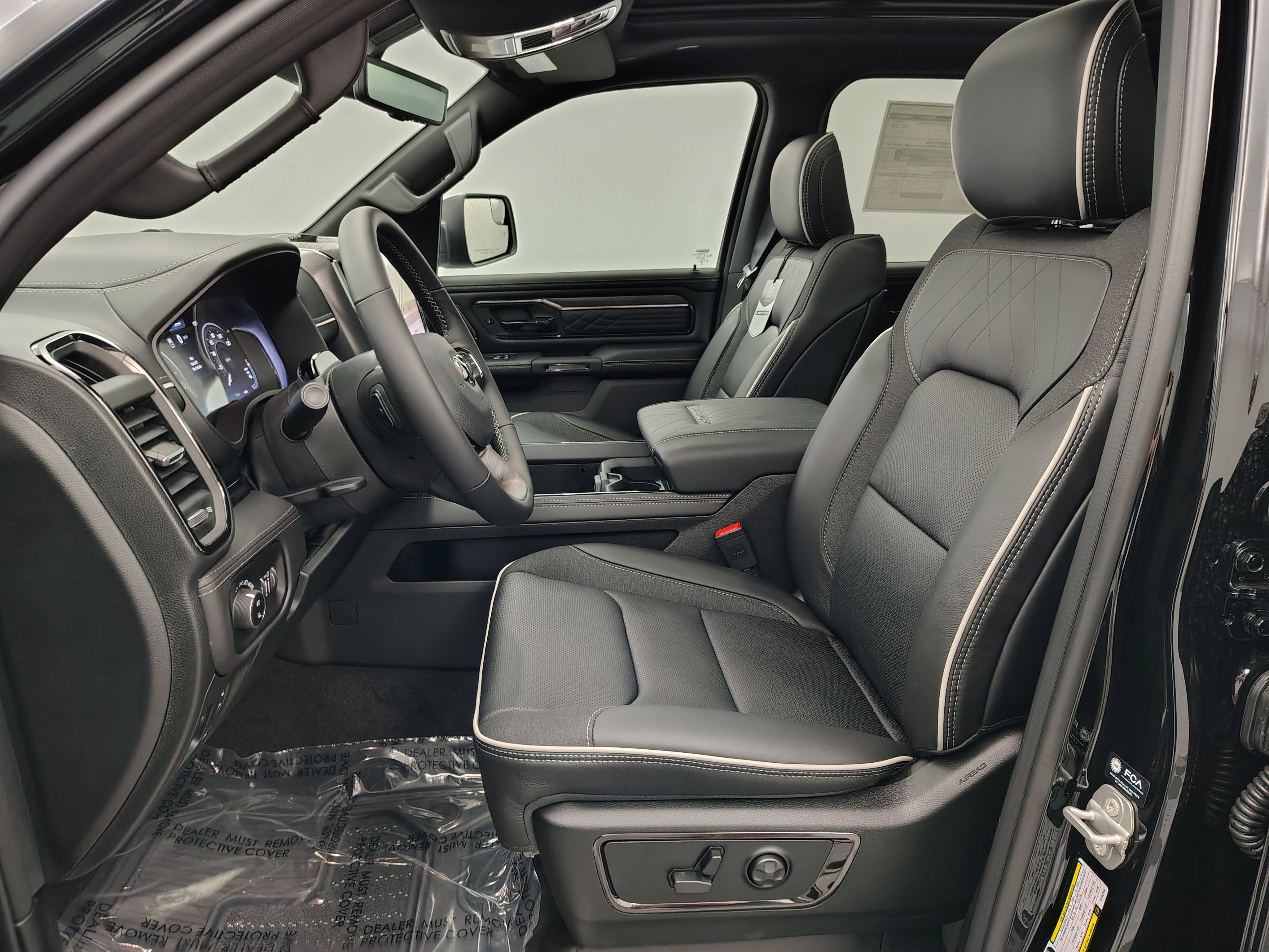2026 RAM Ram 1500 RAM 1500 LIMITED CREW CAB 4X4 5'7' BOX